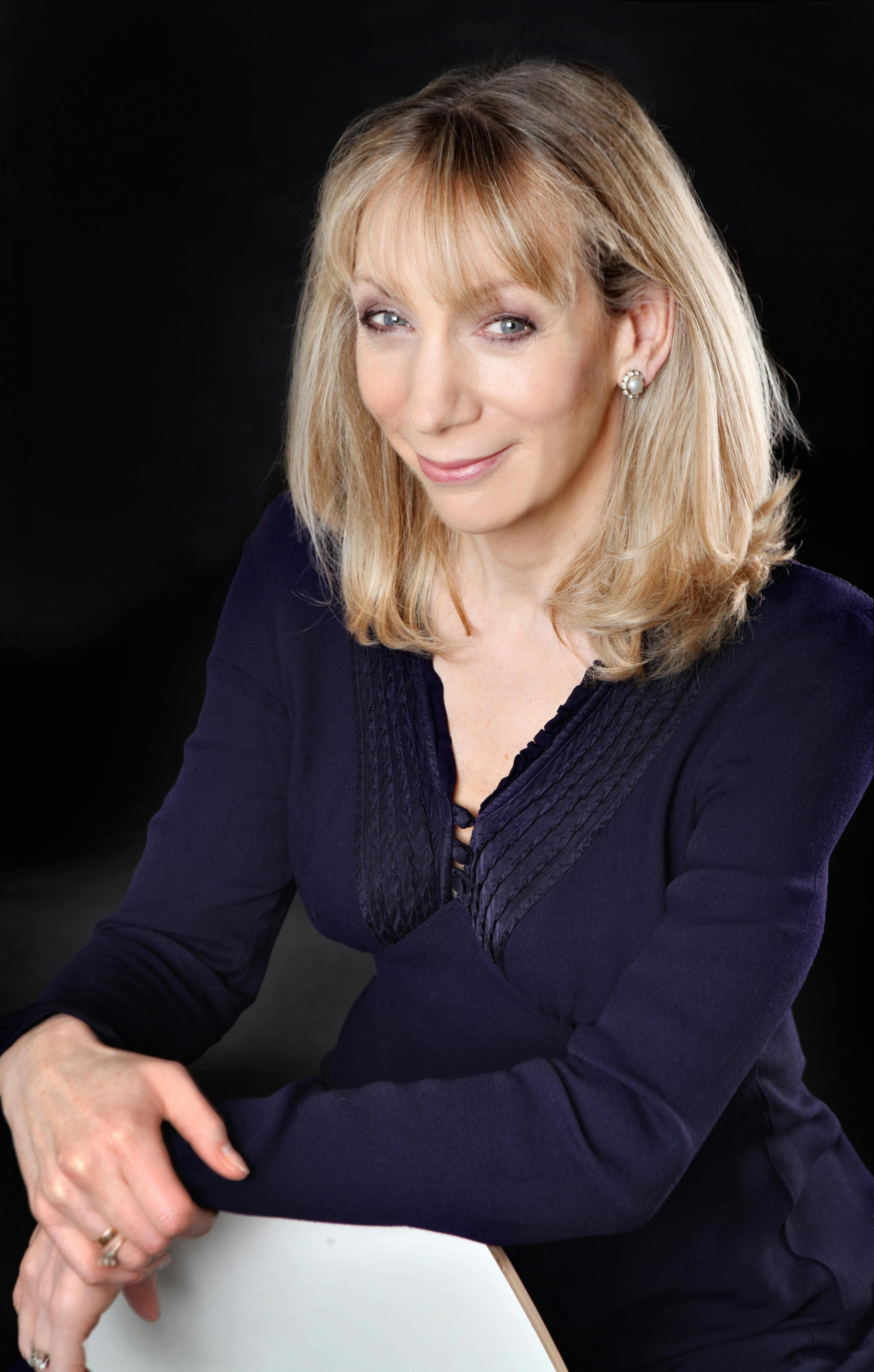 Gill Paul: Gill Paul