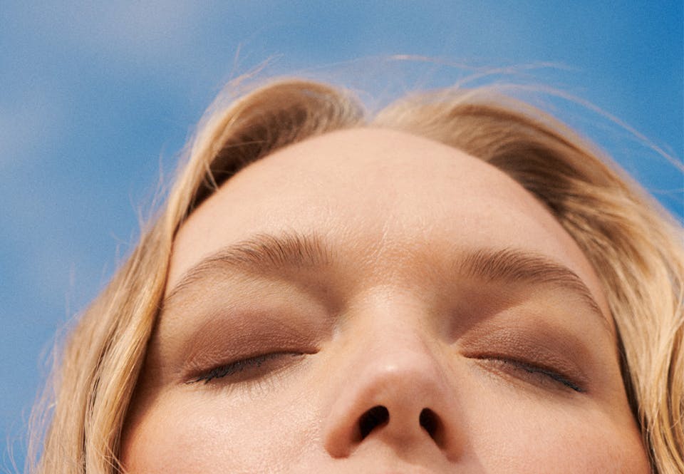 glossier øjenskygge skywash makeup.