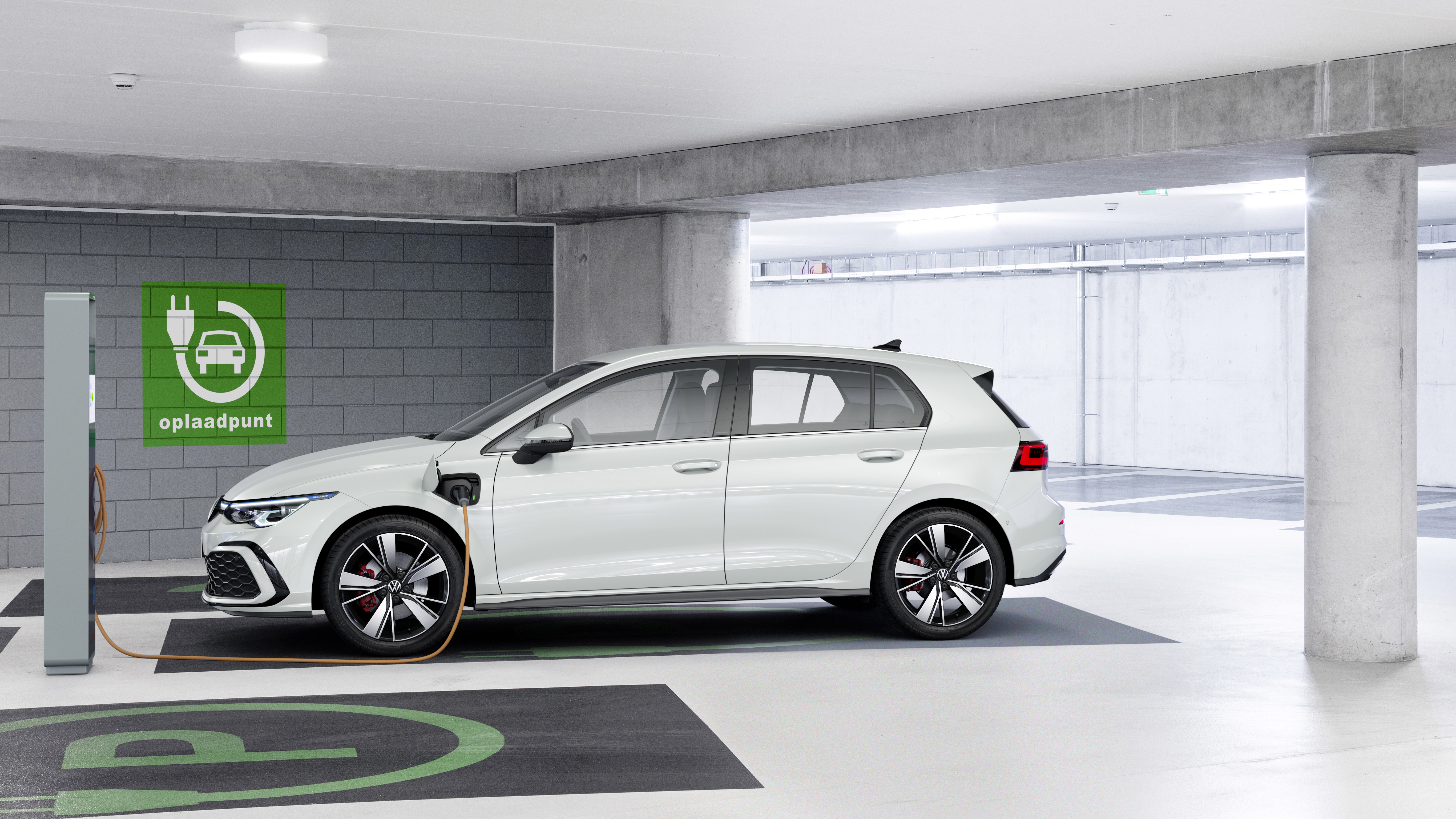 snesevis nummer solo VW Golf 8 | Test og priser på den ny Golf | Bilmagasinet.dk
