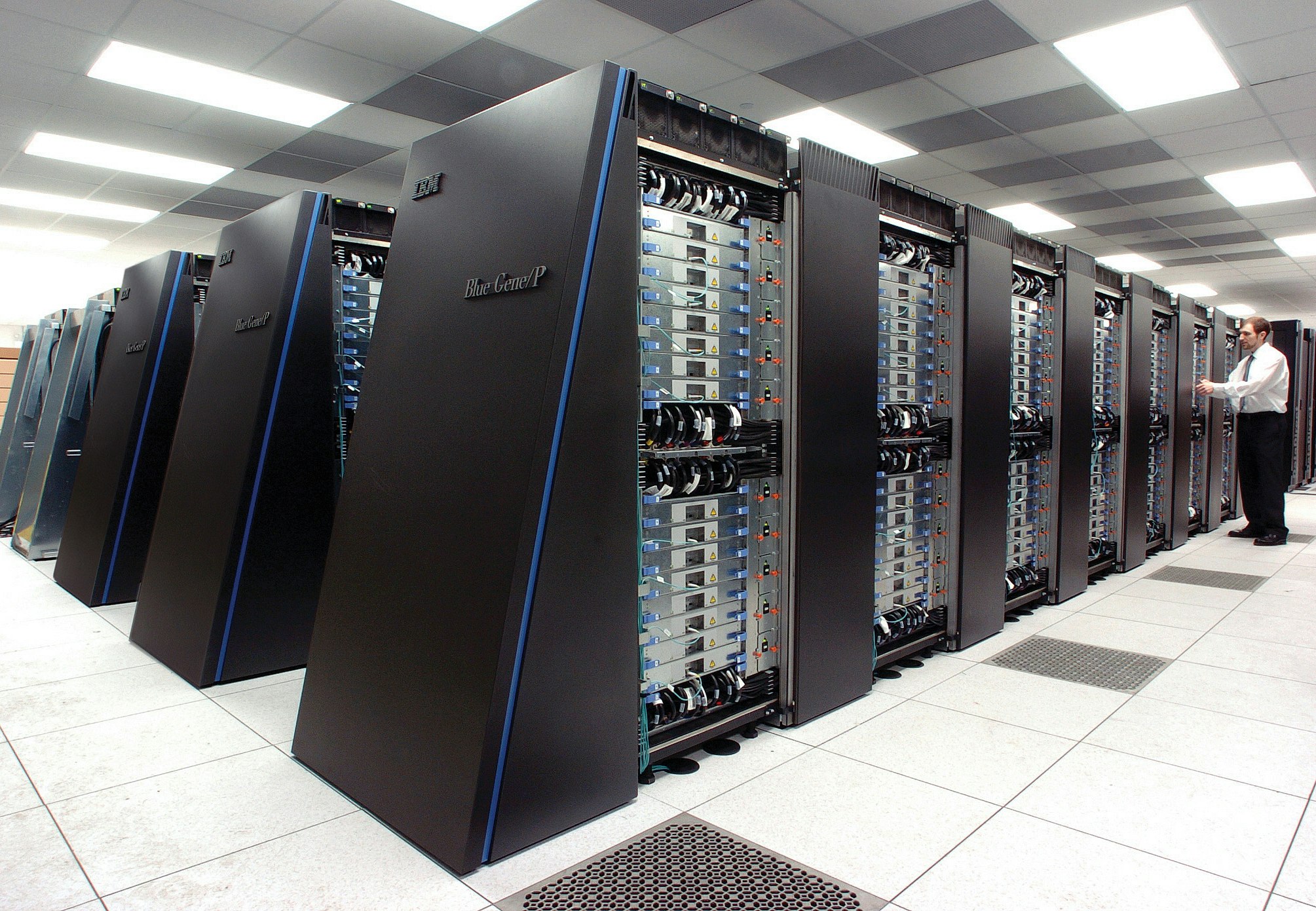 Dansk firma kber supercomputer