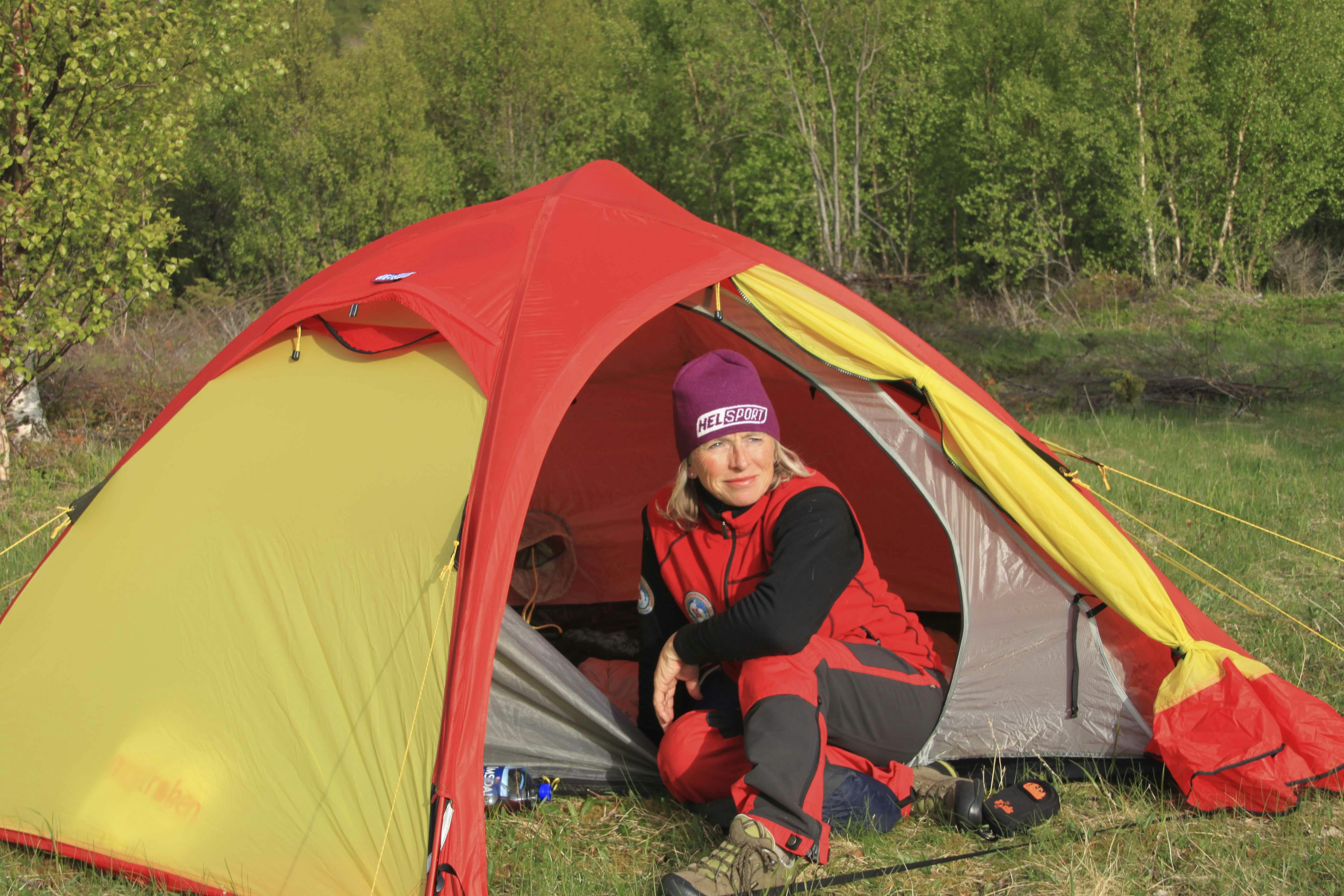 På telttur alene