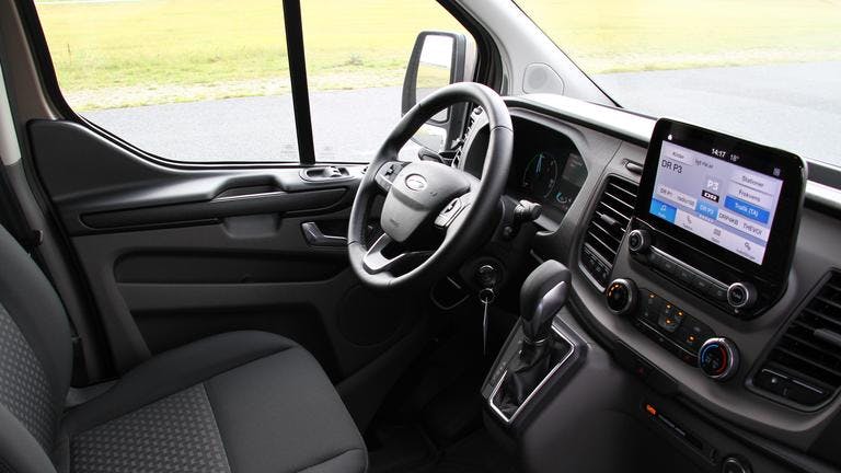 Ford Transit Custom Plug-in Hybrid 340 Trend L1H1 Van Ford Transit Custom Plug-in Hybrid 340 Trend L1H1 Van
