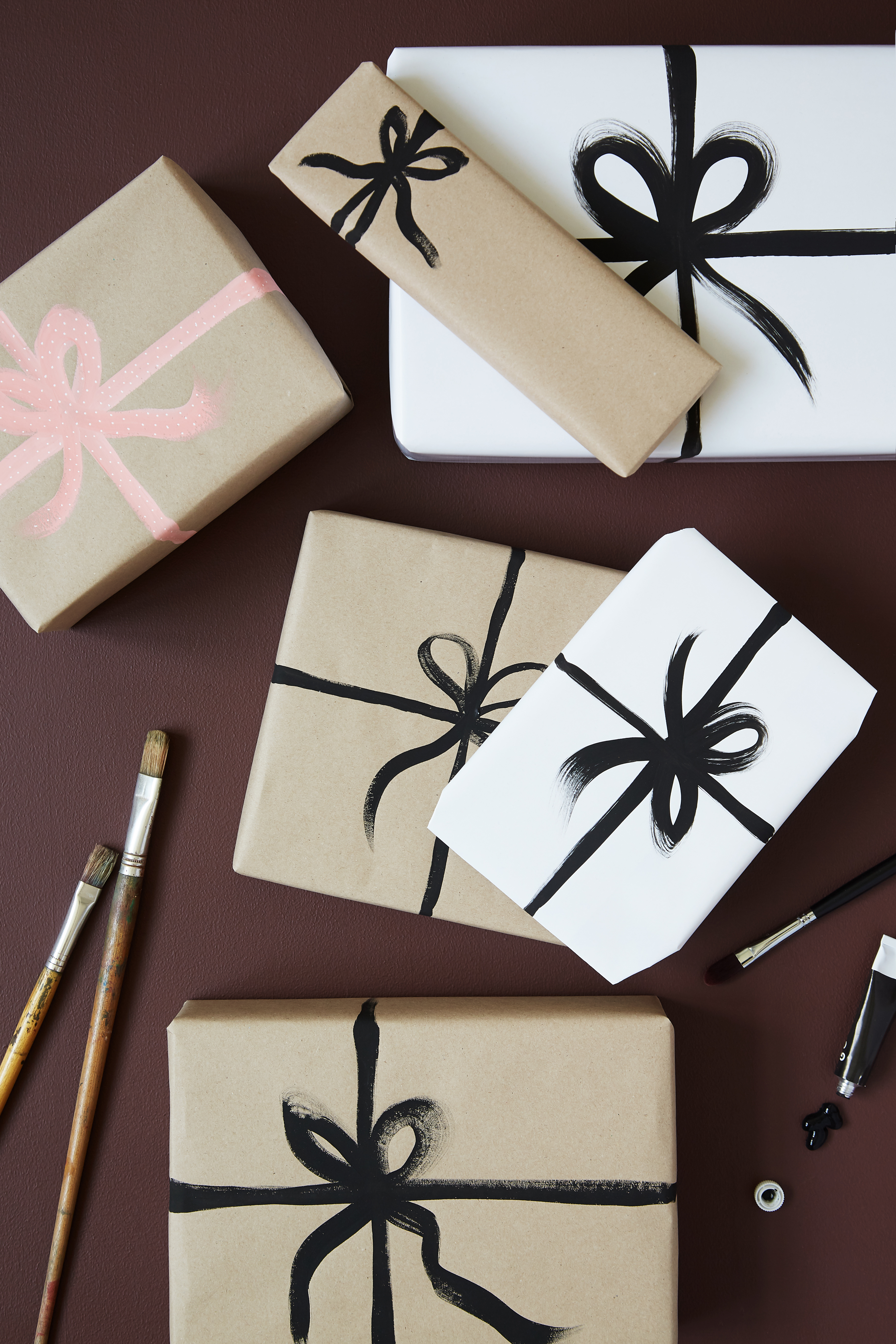 Sæt tabellen op guld charter 5 kreative idéer til, hvordan du kan pakke dine julegaver ind |  Boligmagasinet.dk