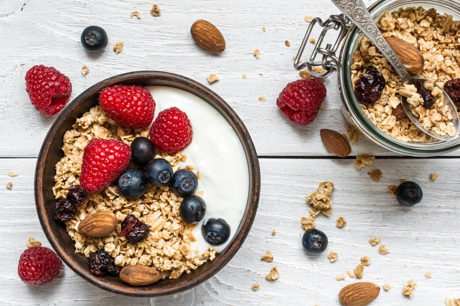 Balansyoghurt och müsli Balansyoghurt och müsli