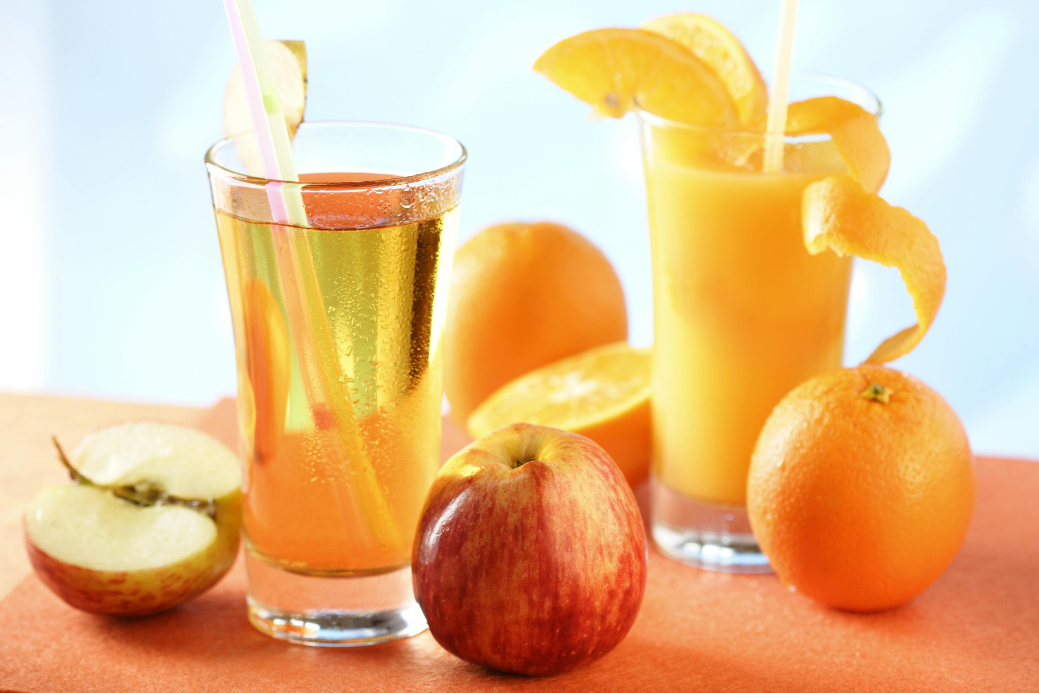 Appelsiini- vai omenamehua? Omena- ja appelsiinimehu