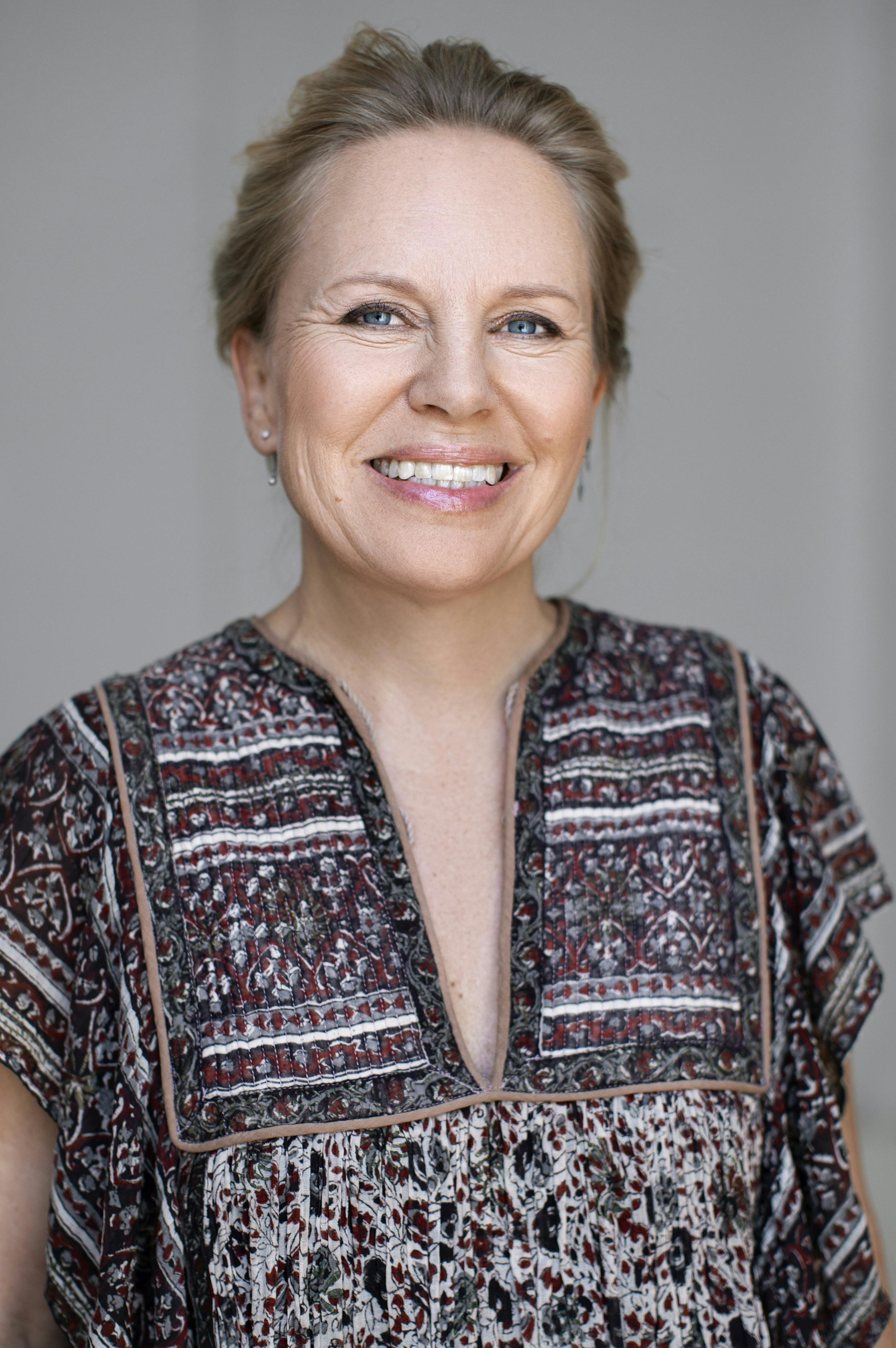 Louise Thorsted. Louise Thorsted er journalist og redigerende på Magasinet Liv
