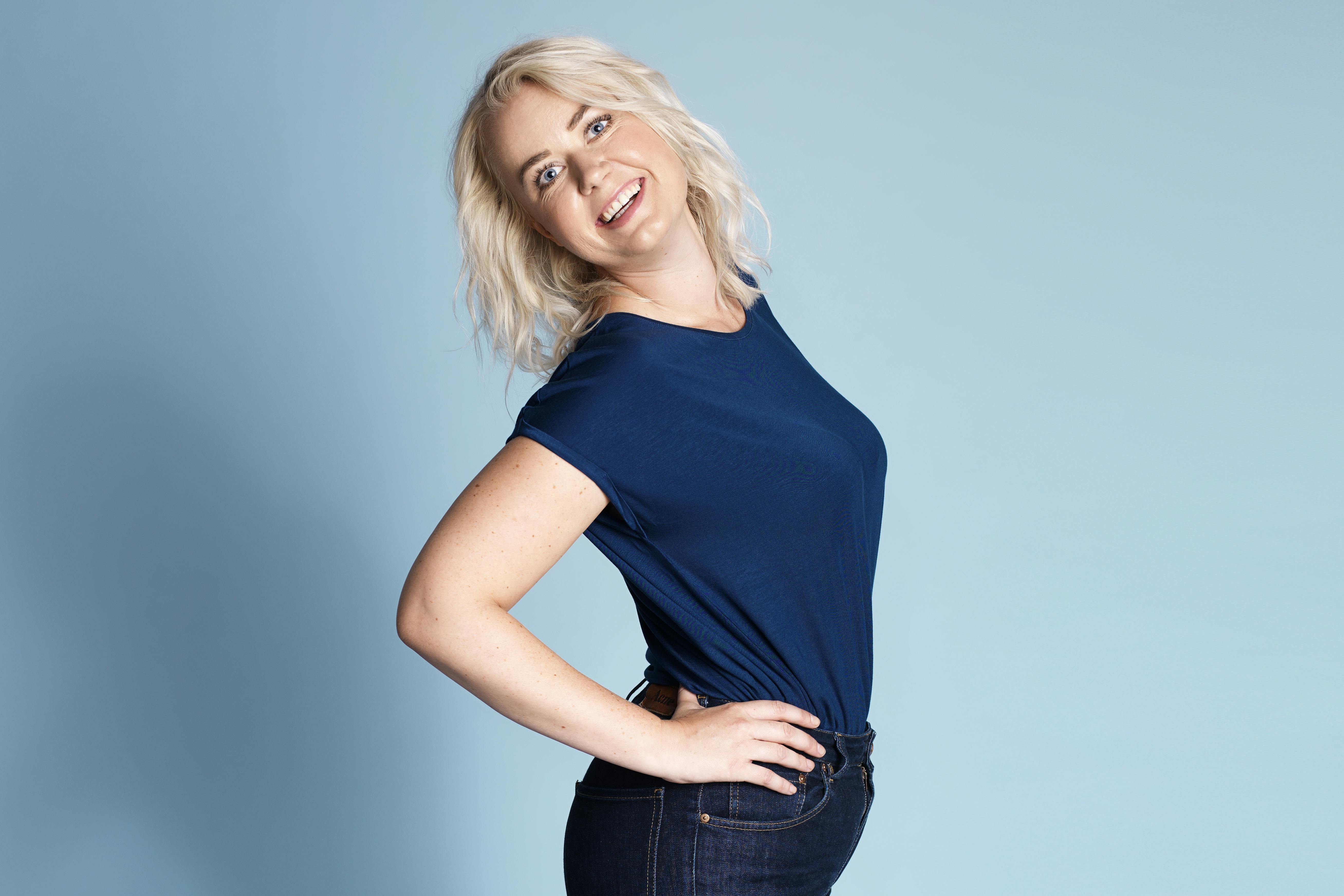 Testperson Marianne tester lavkarbokuren