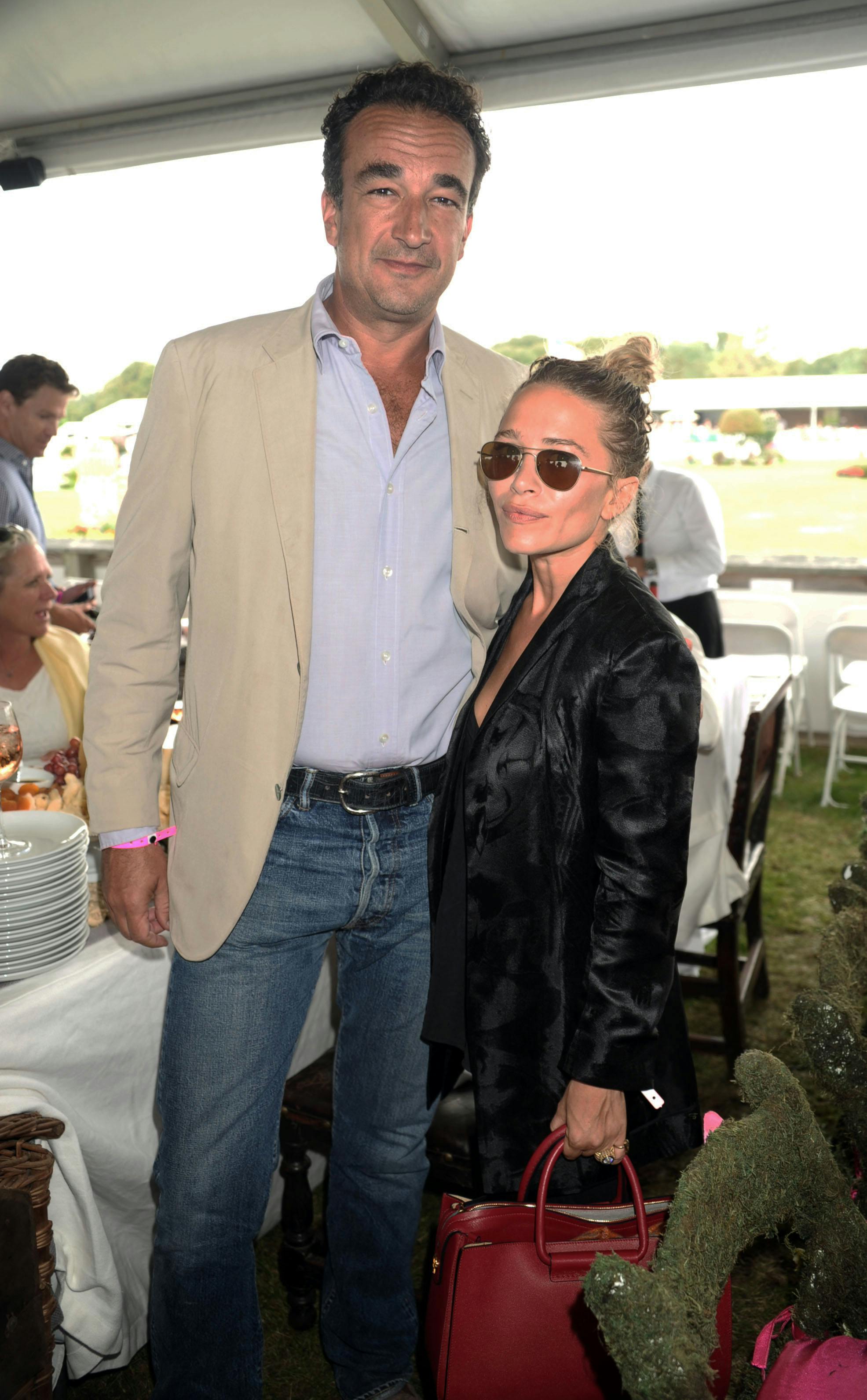 Mary-Kate Olsen og Olivier Sarkozy. Mary-Kate Olsen og Olivier Sarkozy