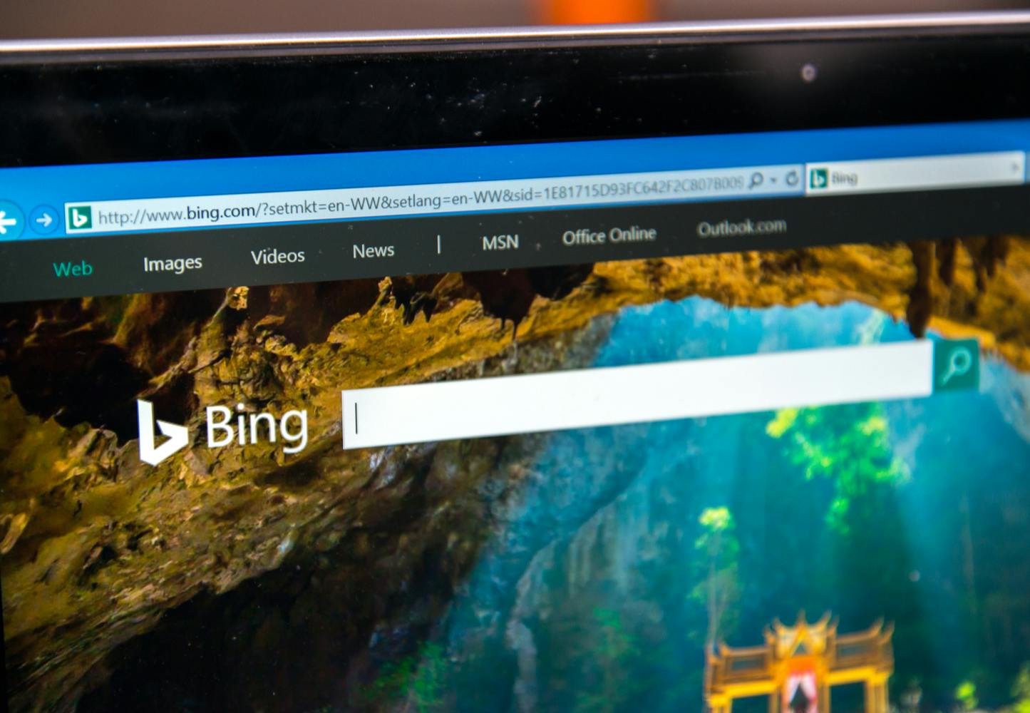 Microsoft vahvistaa palveluitaan teko lyll kotimikro fi