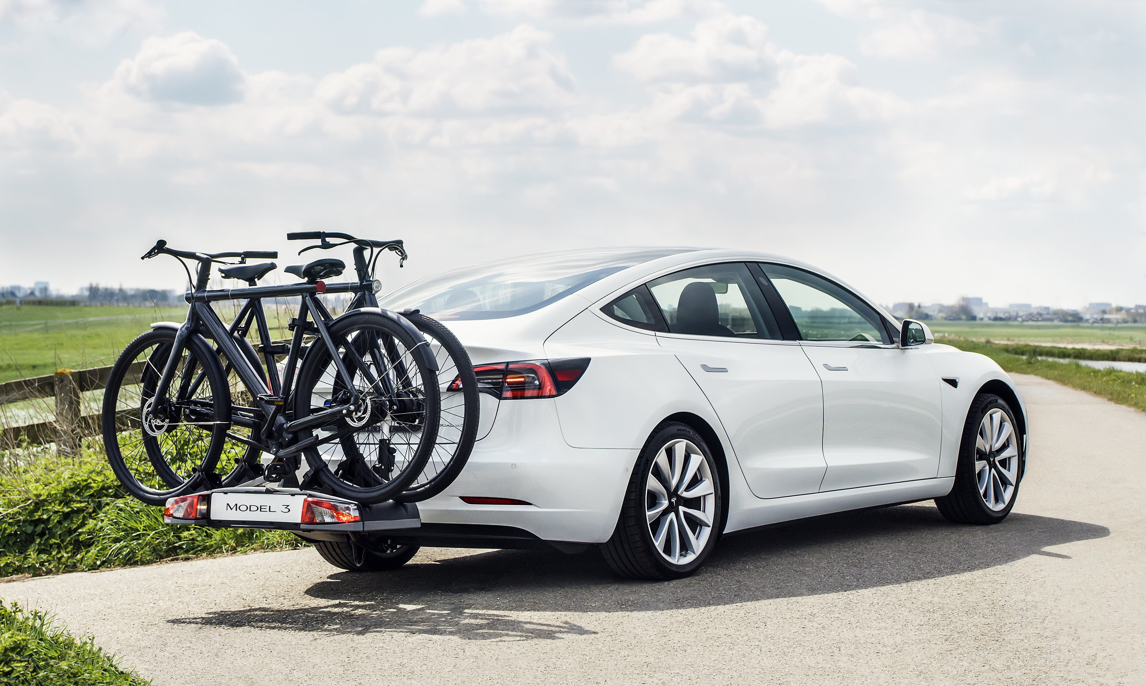 Tesla Model 3: Vi tester elbil | Bilmagasinet.dk