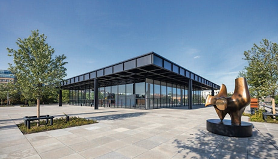 Den tyske artkitekt Mies van der Rohe har tegnet Neue Nationalgalerie i Berlin. Neue Nationalgalerie i Berlin