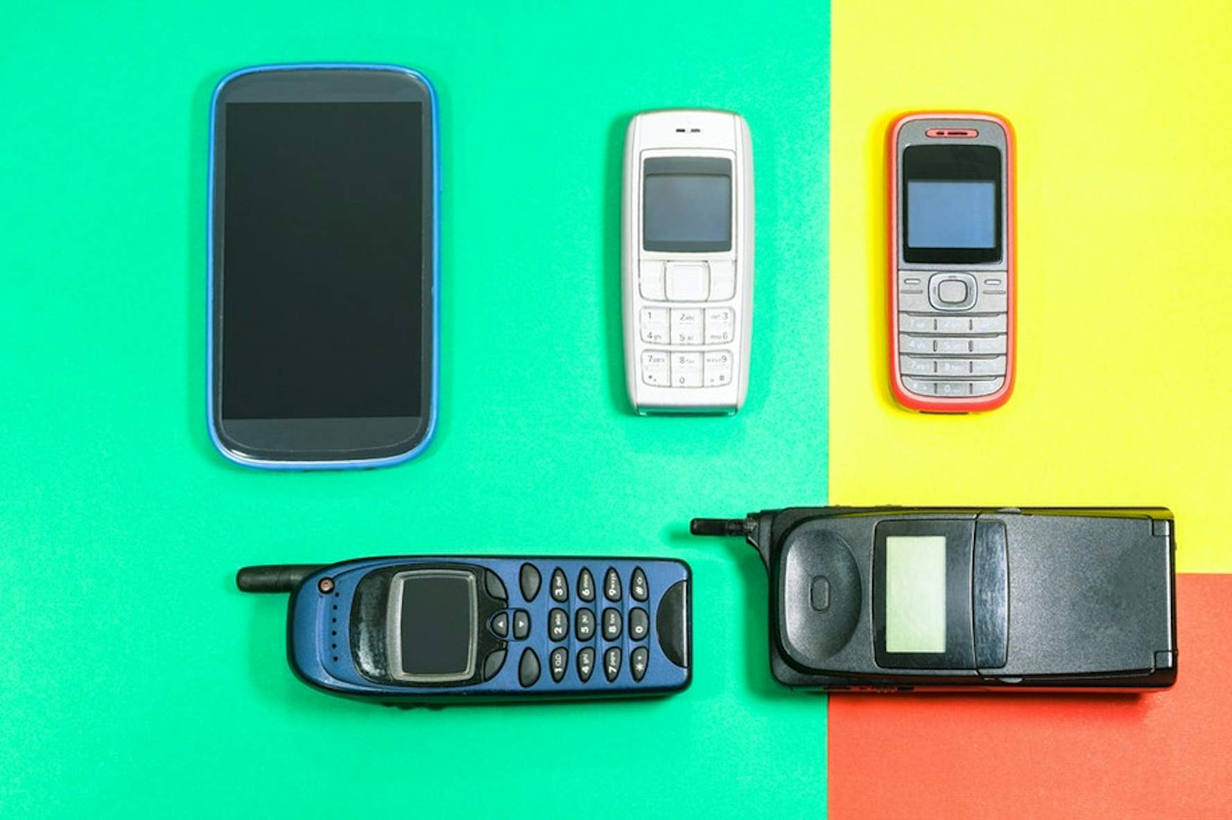 Husker du? Disse telefoner fra år 2000 stadig brug | Komputer.dk