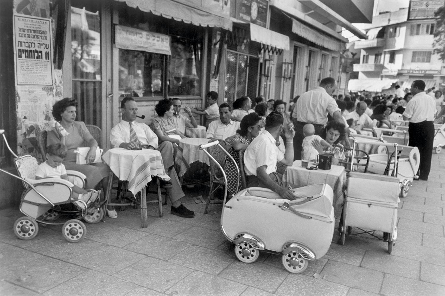 Ben Yehuda Street, Tel Aviv, Israel, toukokuu 1948 Ben Yehuda Street, Tel Aviv, Israel, toukokuu 1948
