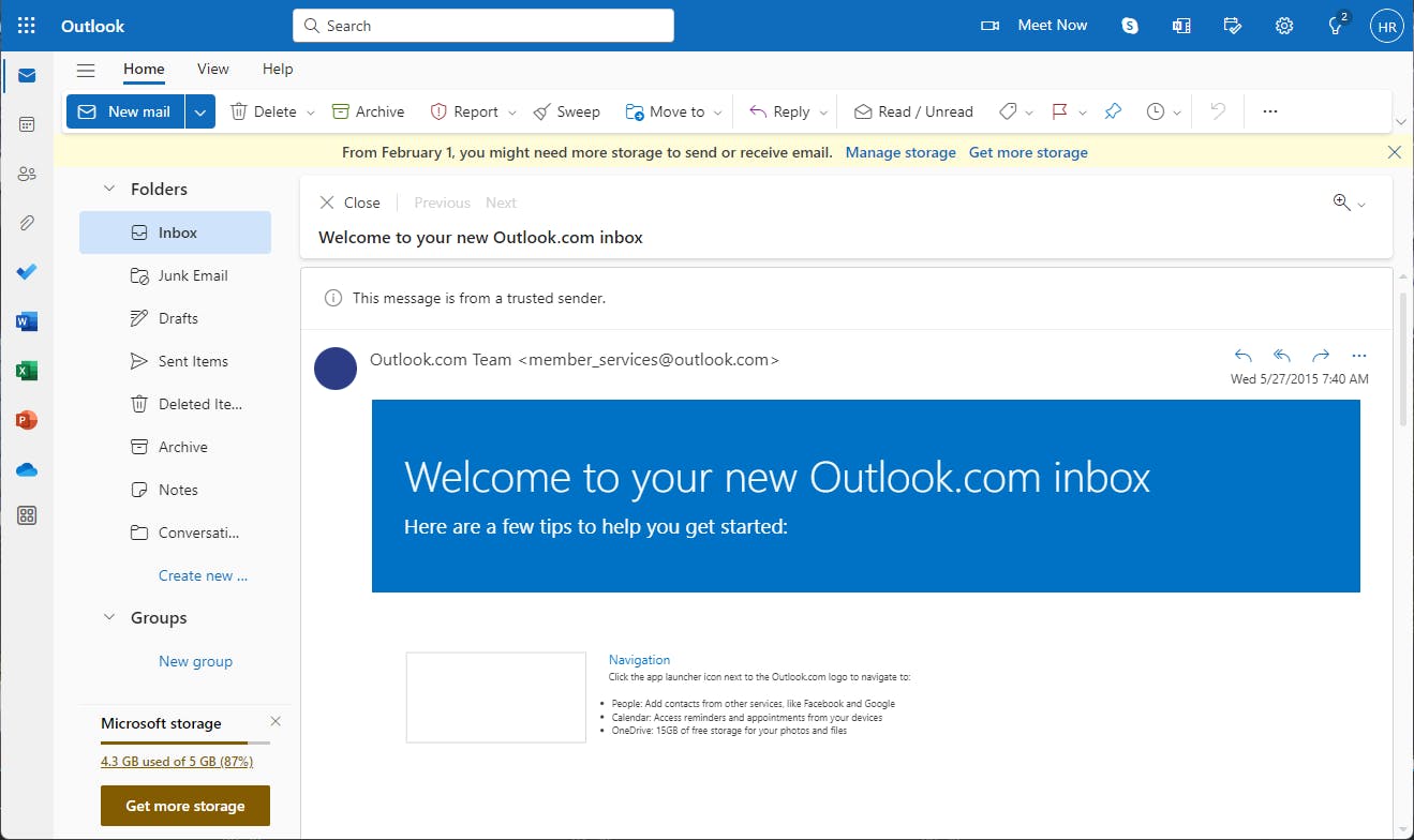 Outlook.com: Erstatningen for de to programmer bliver en web-app, der viser outlook.com-hjemmesiden, som rummer både emails, kalender og telefonbog.