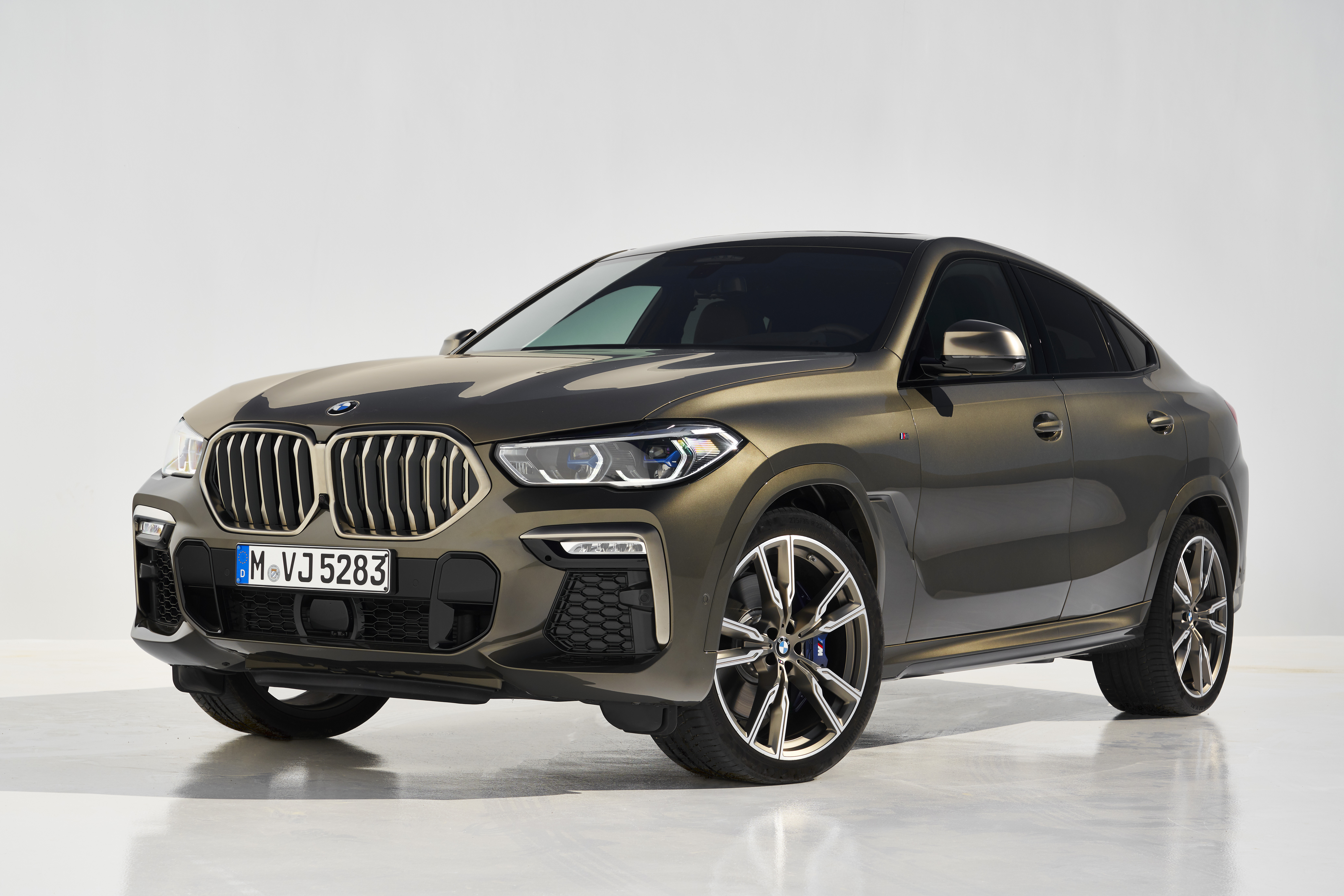 Новый BMW X6.