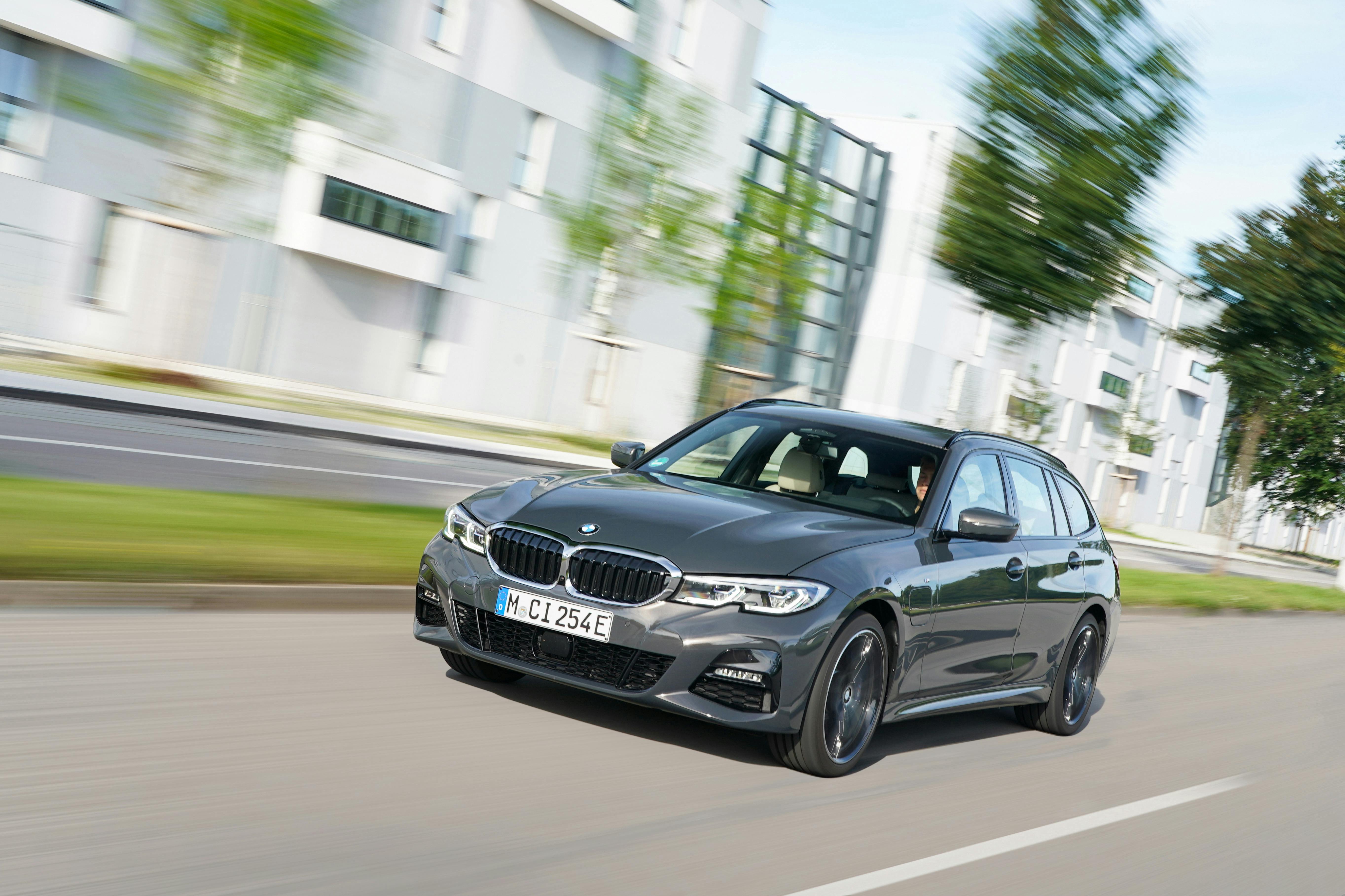 BMW 330e Touring aut. BMW 330e Touring aut.