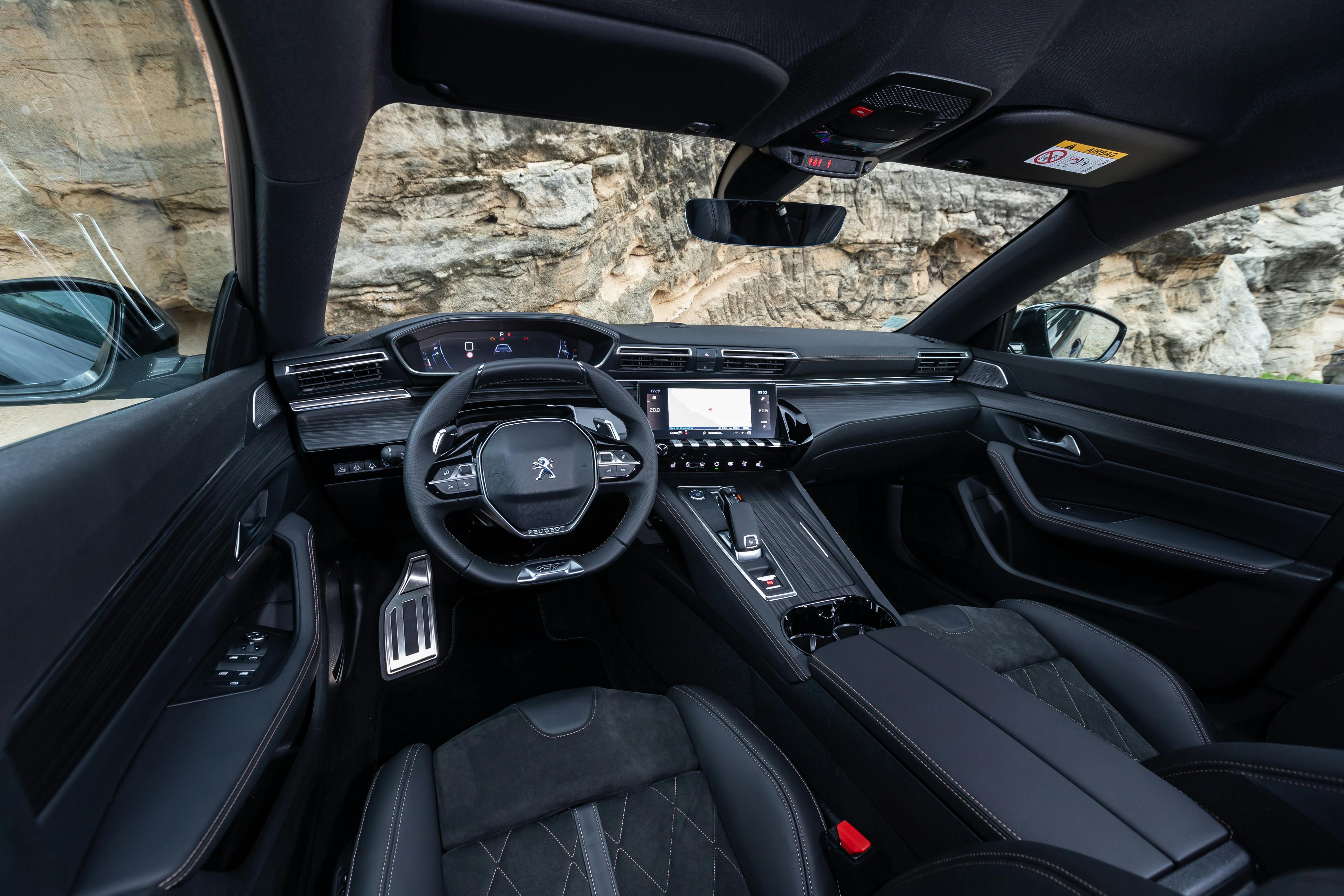 Peugeot 508 SW stationcar interiør