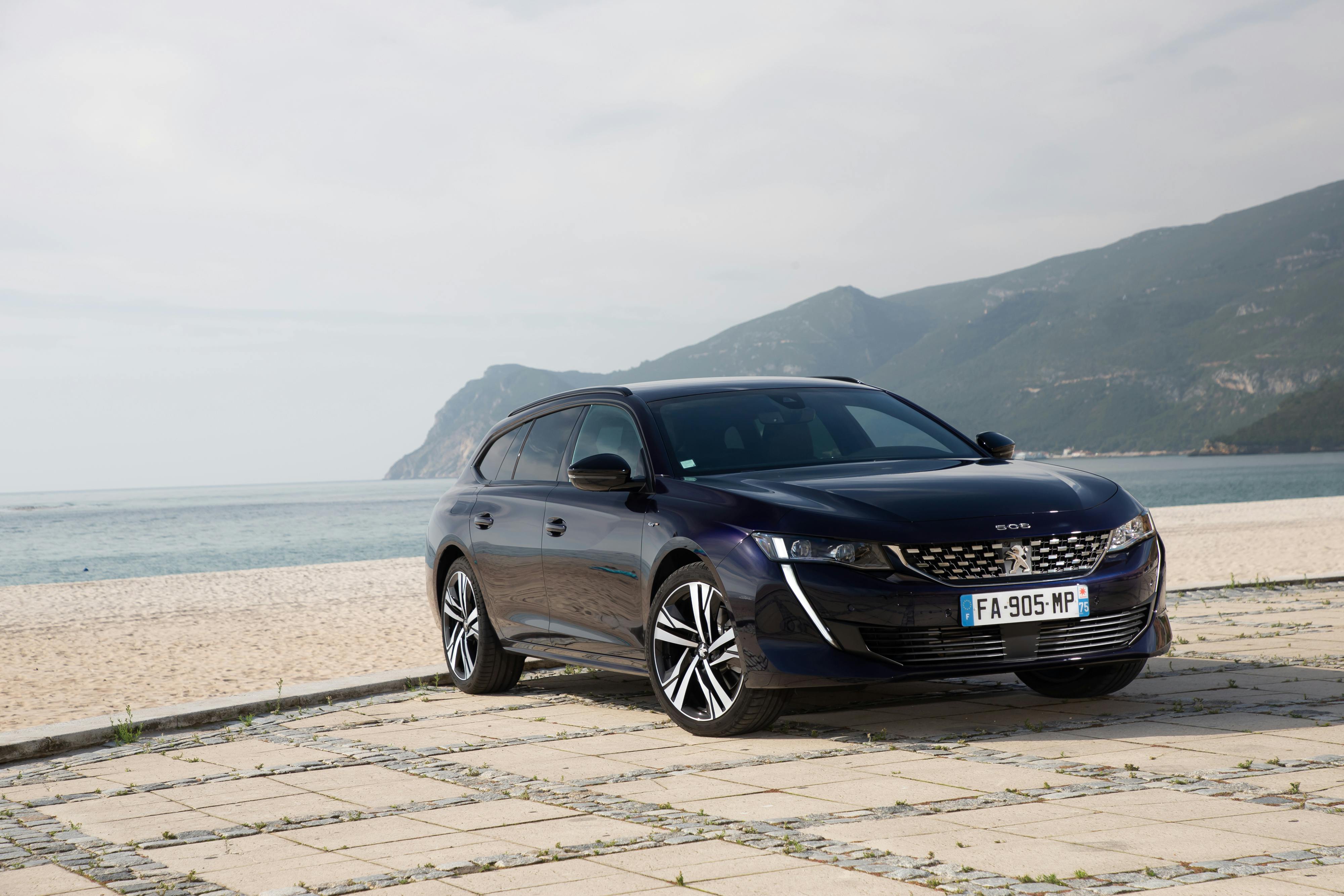 Peugeot 508 SW stationcar forfra