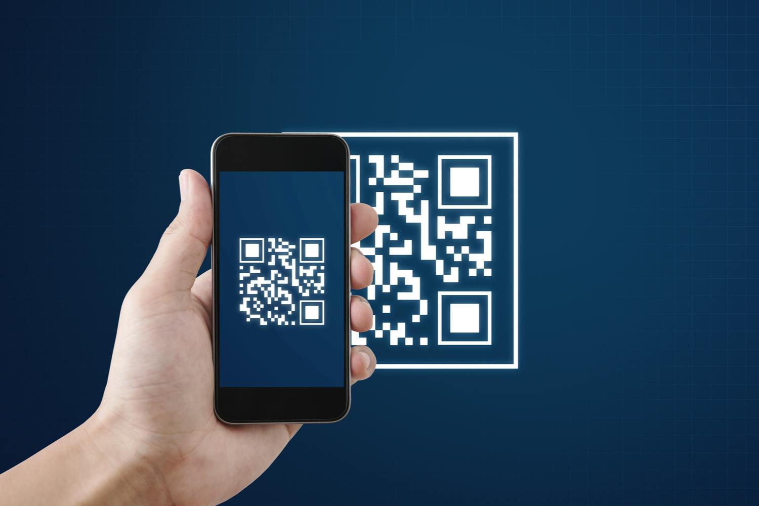 why-use-a-qr-code-on-your-business-cards-brandly-blog