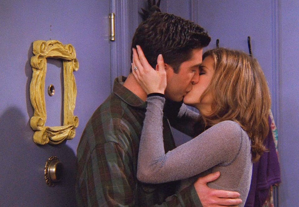 Mange legendariske scener er spilt inn i New Yorker-leiligheten. Rachel og Ross kysser i Friends