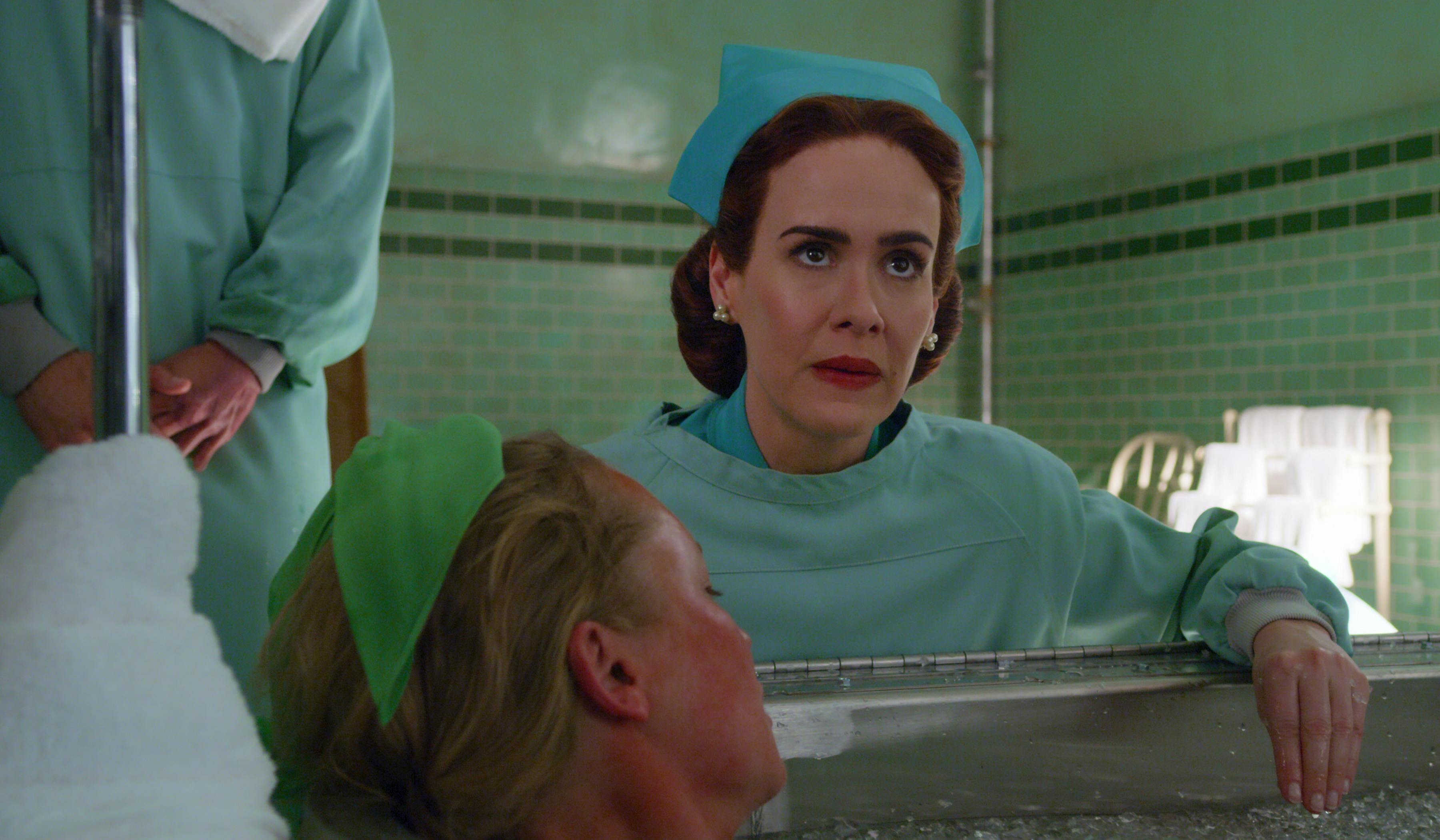 Ratched er en uhyggelig historie om et psykiatrisk hospital. Ratched