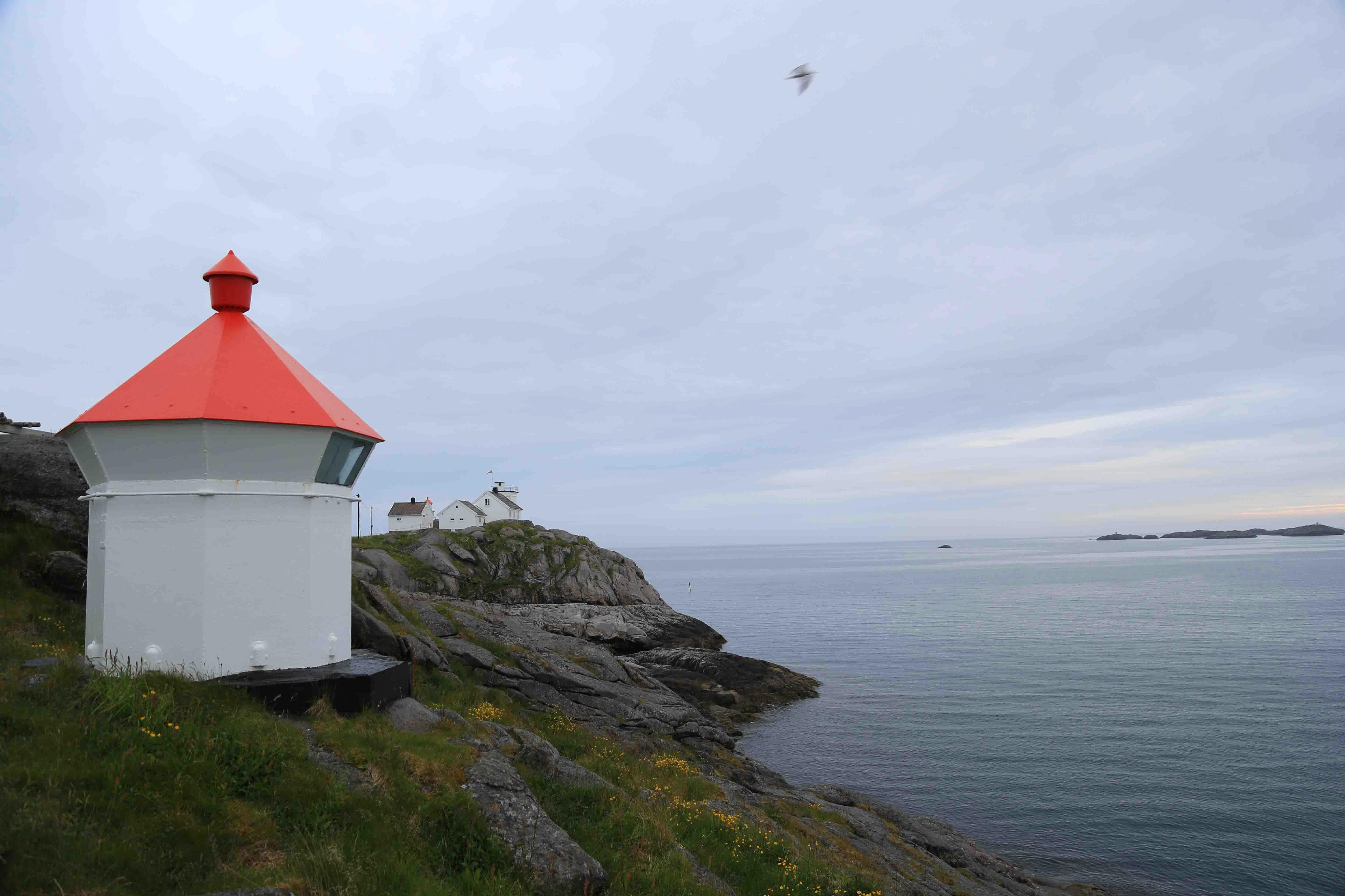 En lille fyr Fyrtårn i Lofoten