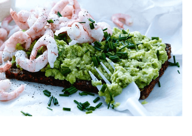 Rugbrød med avokado og reker Rugbrød med avokado og reker - 5:2-dietten oppskrifter