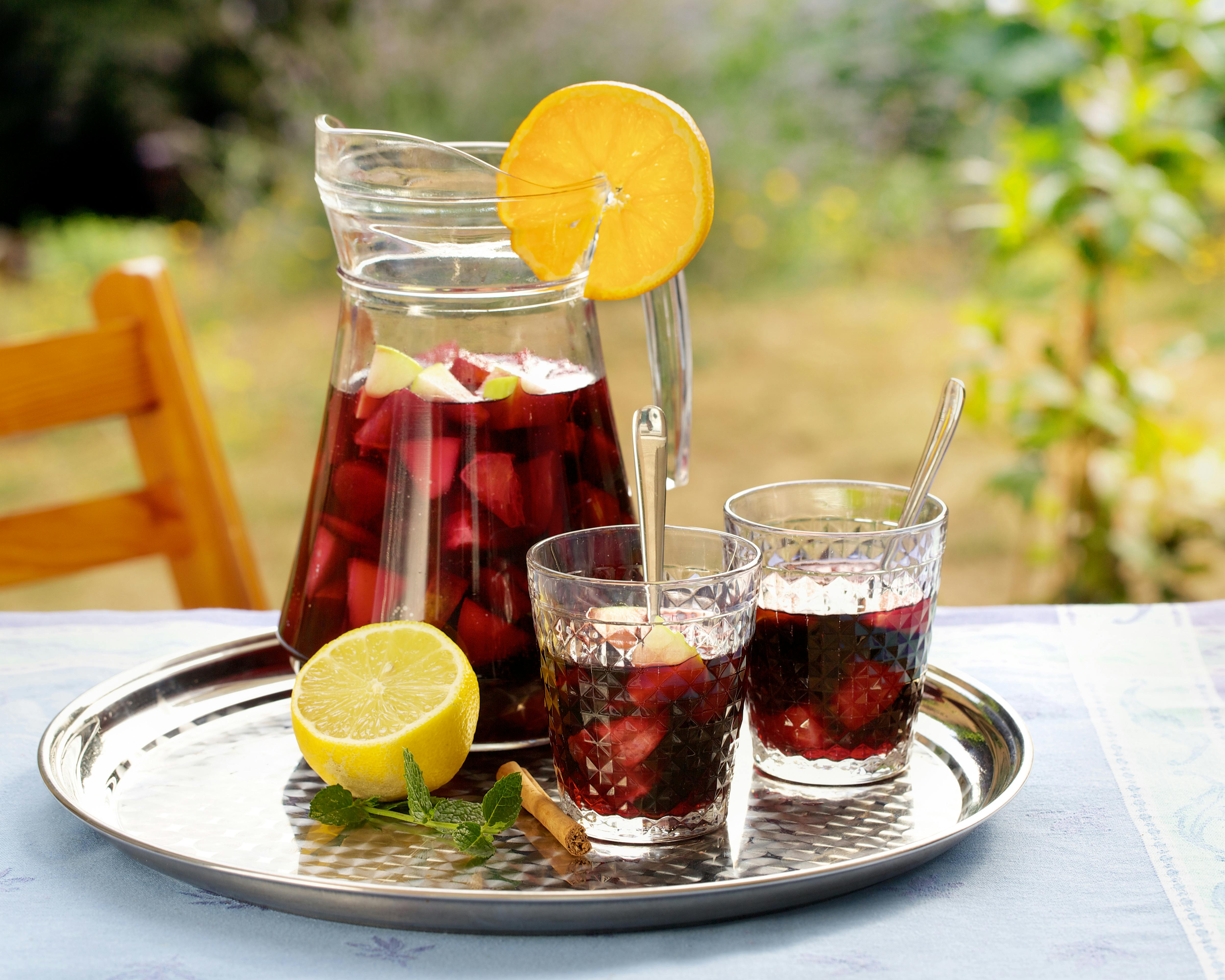 Mere forfriskende og sommerligt bliver det ikke. Sangria
