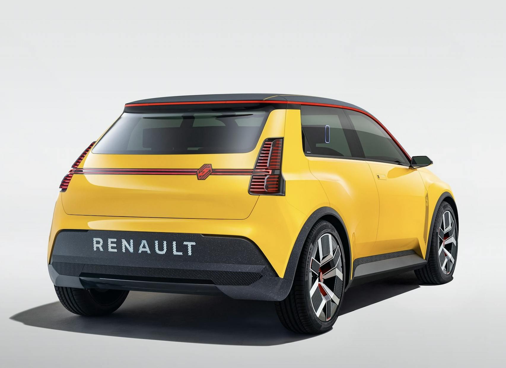 Renault 5 ev RS yellow gul bagfra front side bil elbil
