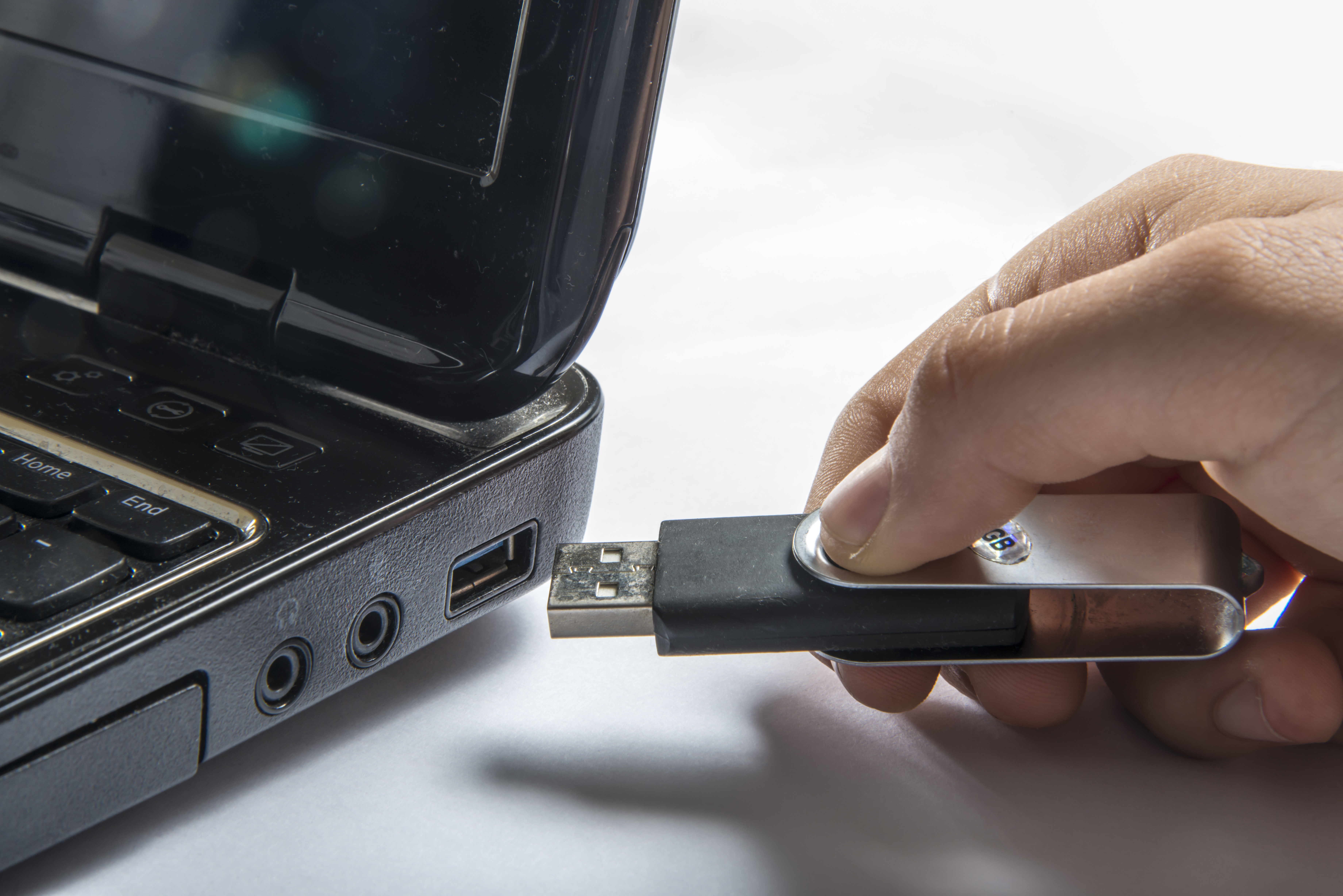 Hvad er forskellen på USB-stik USB-nøgle? | Komputer.dk
