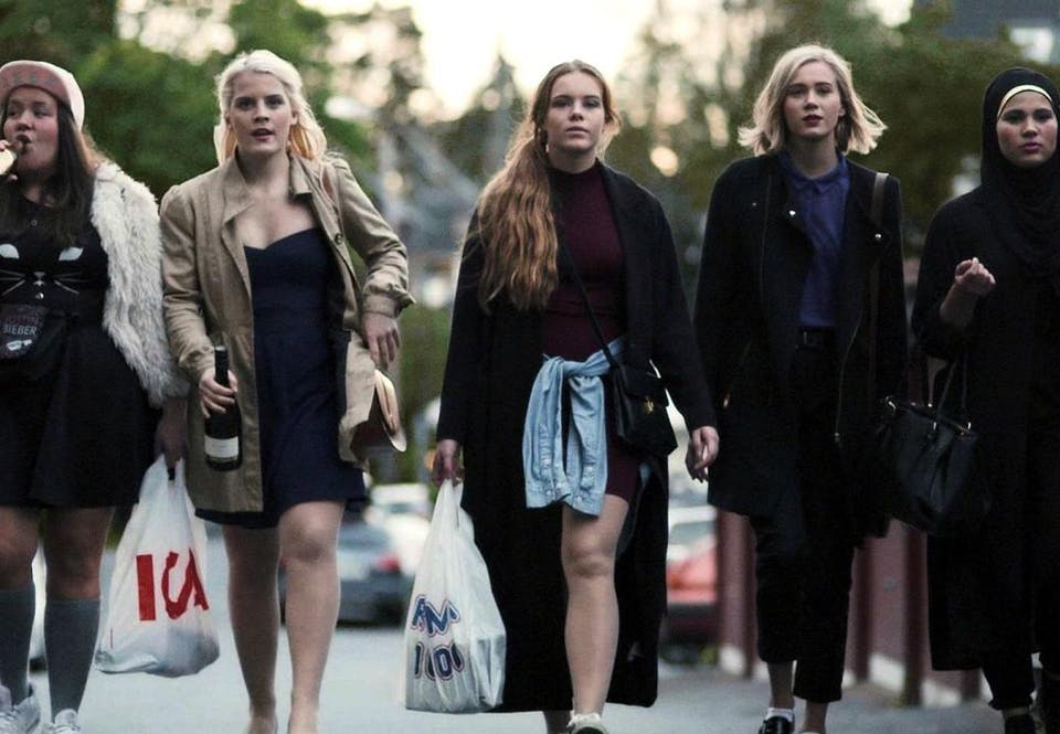 Se Eva fra Skam i ny kortfilm