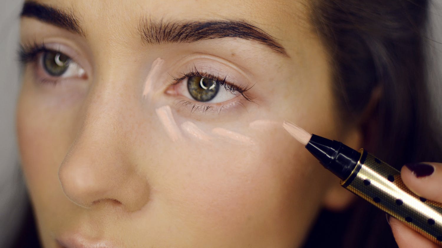 trøtte øyner concealer sminke tips