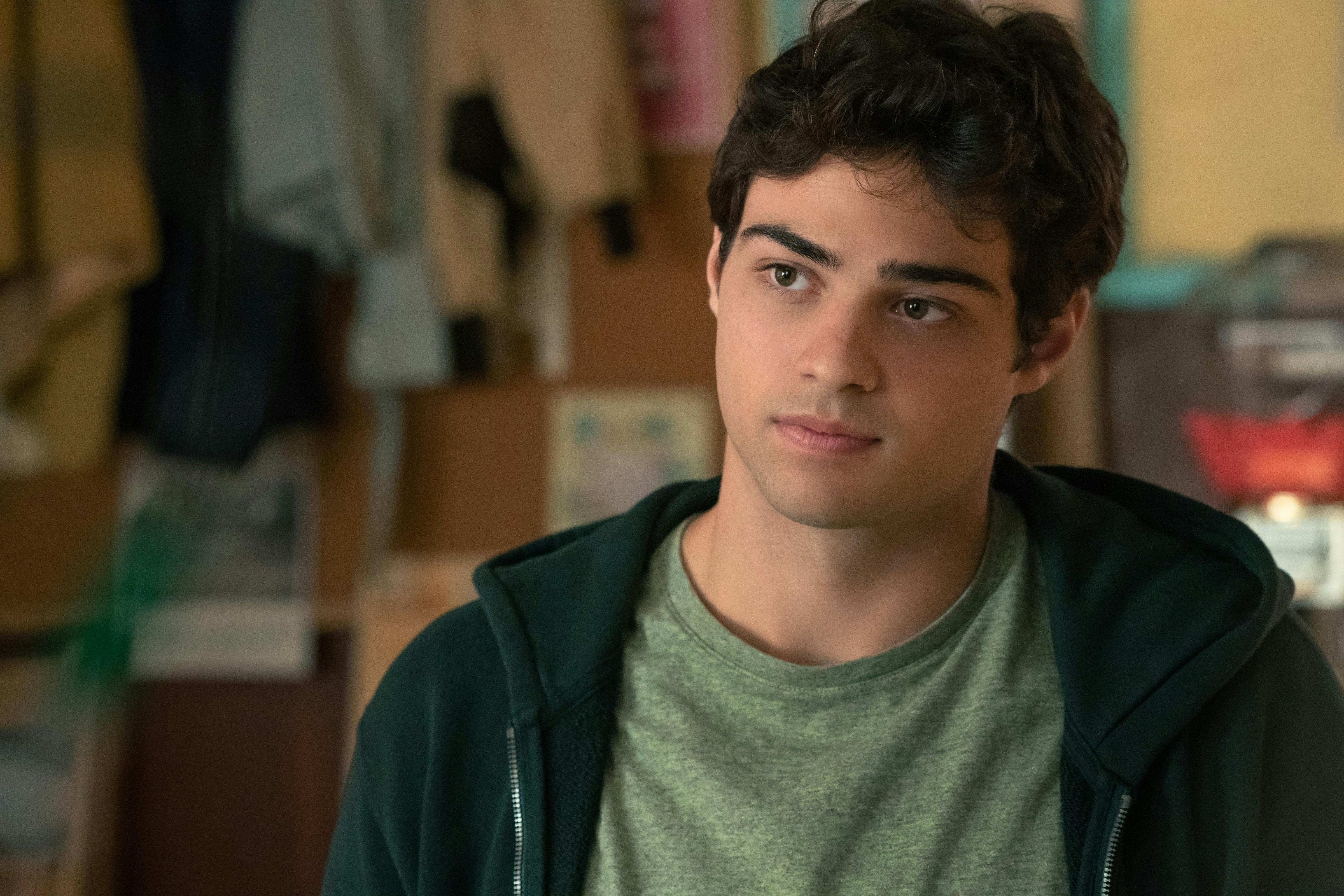 Vi kan slet ikke forestille os andre end Noah Centineo i rollen som Peter Kavinsky. Peter Kavinsky i To All The Boys: Always and Forever