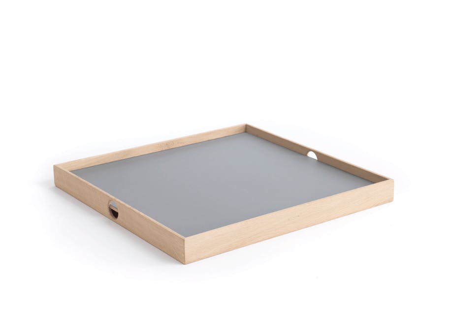 Flip Tray fra The Oak Men. Designet af The Oak Man. Flip Tray fra The Oak Men. Designet af The Oak Man.