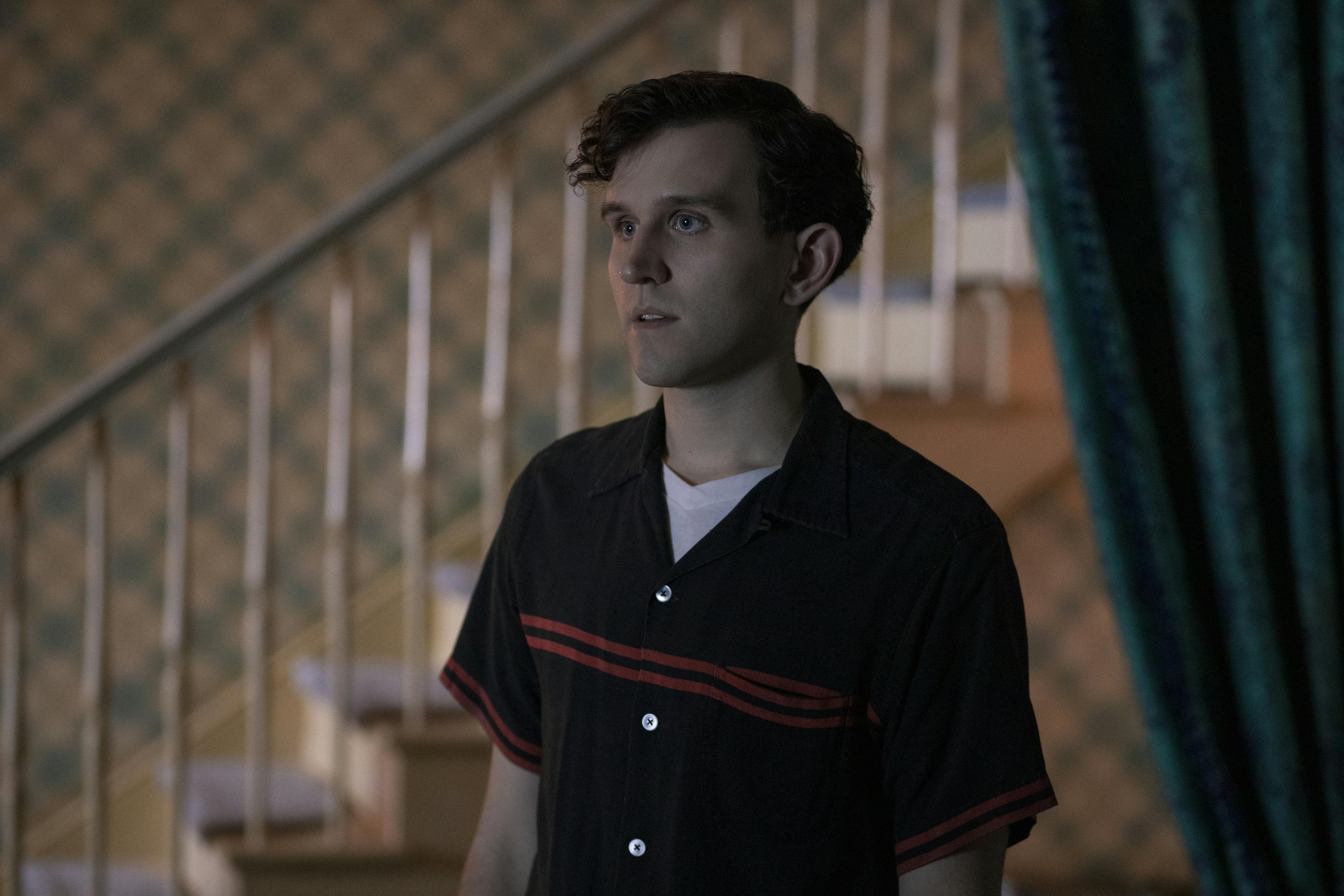 Dudley Dursey aka. skuespiller Harry Melling i The Queen's Gambit. Dudley Dursey/Harry Melling i The Queen's Gambit