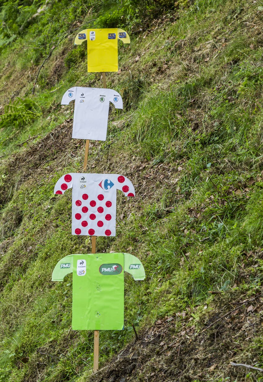 De fire trøyene i Tour de france Drakter i Tour de France