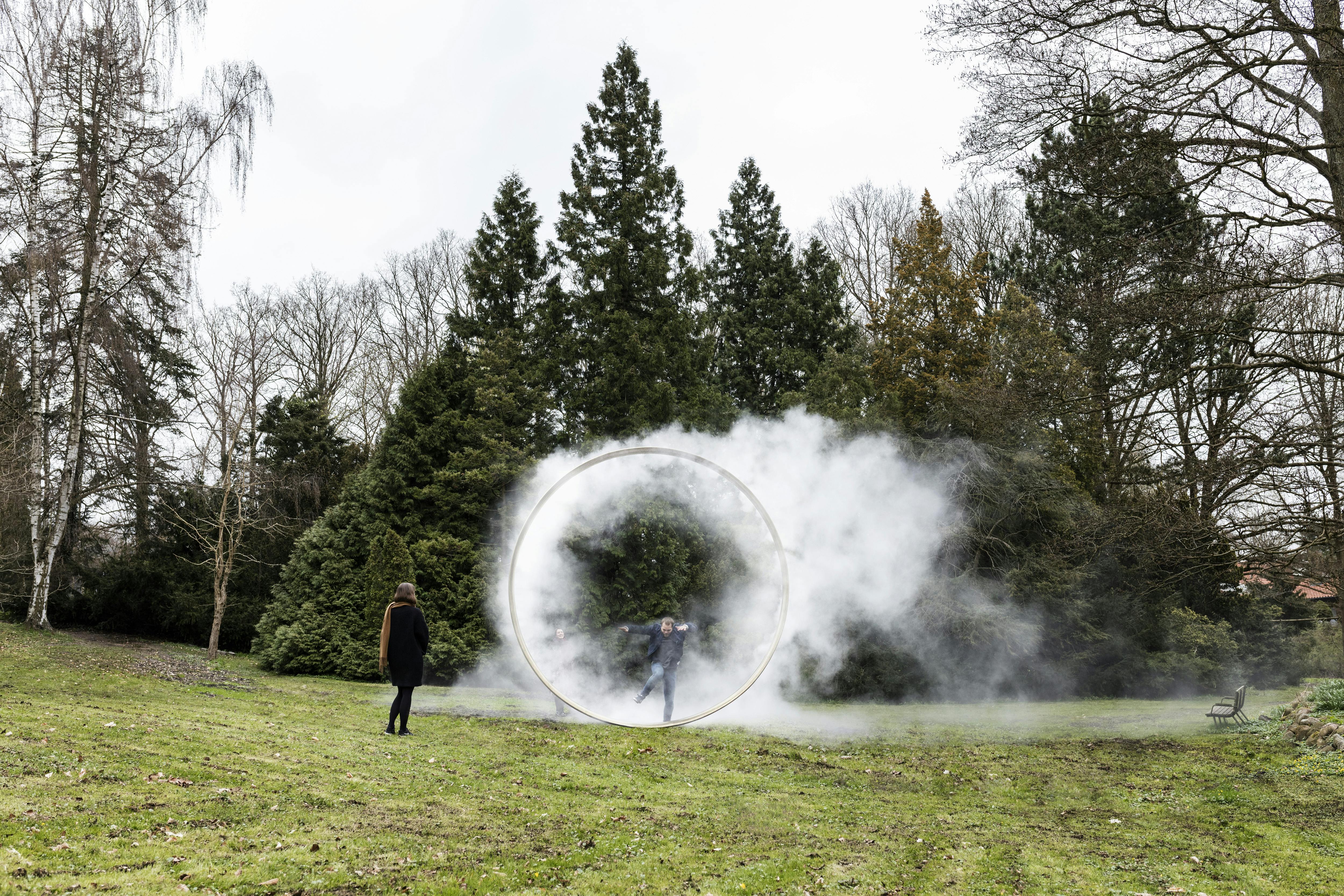 Hop igennem den dampende cirkel på Kunstmuseet Ordrupgaard. Kunstmuseet Ordrupgaard