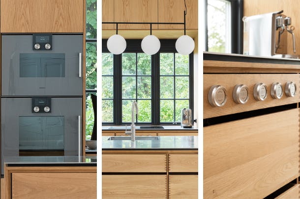 De Bora inductieplaat heeft wat klassieks gekregen door de knoppen op het eikenhout te plaatsen. De twee ovens zijn van Gaggenau. keuken van eikenhout met bora apparatuur