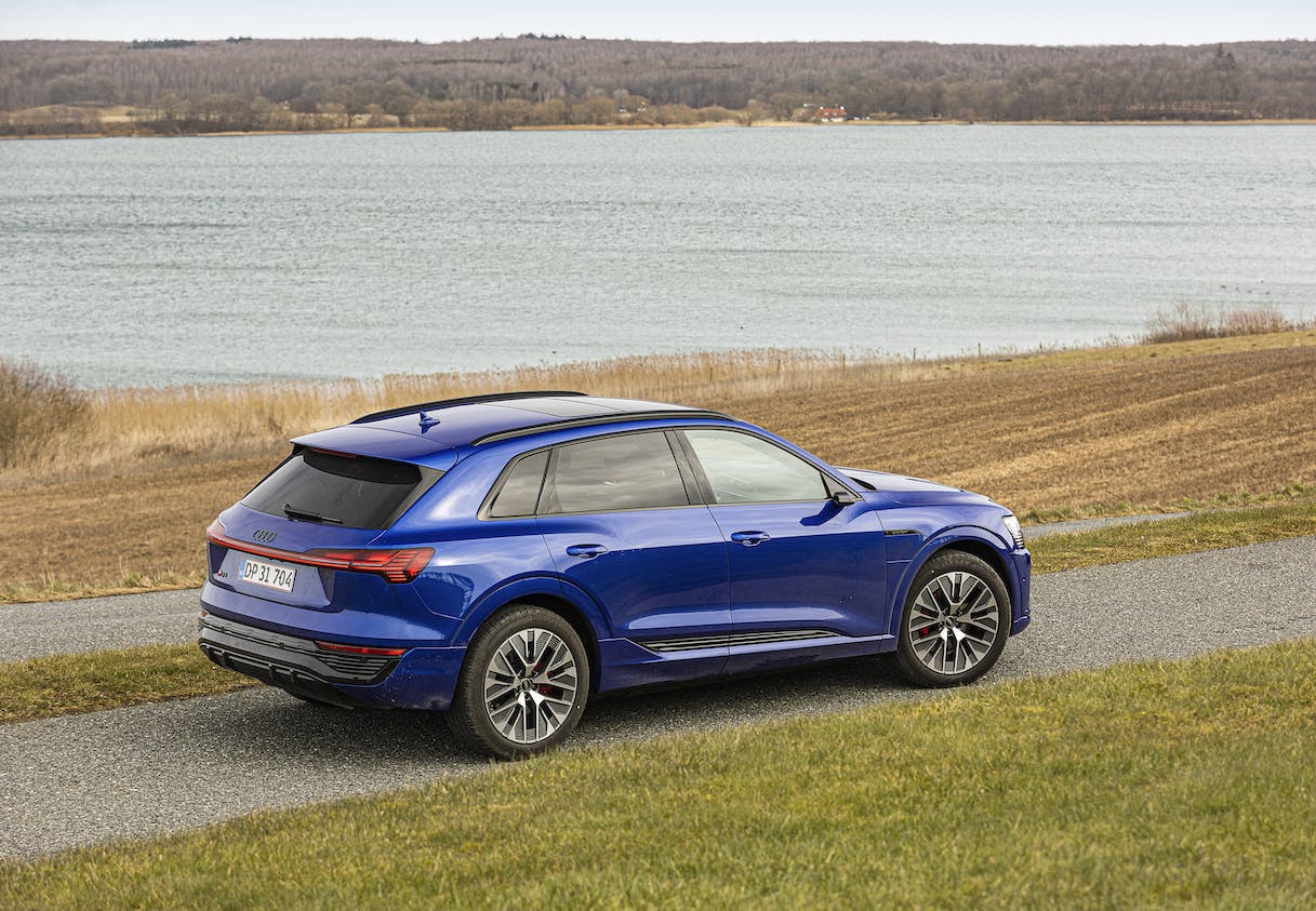 Audi q8 etron test priser elbil