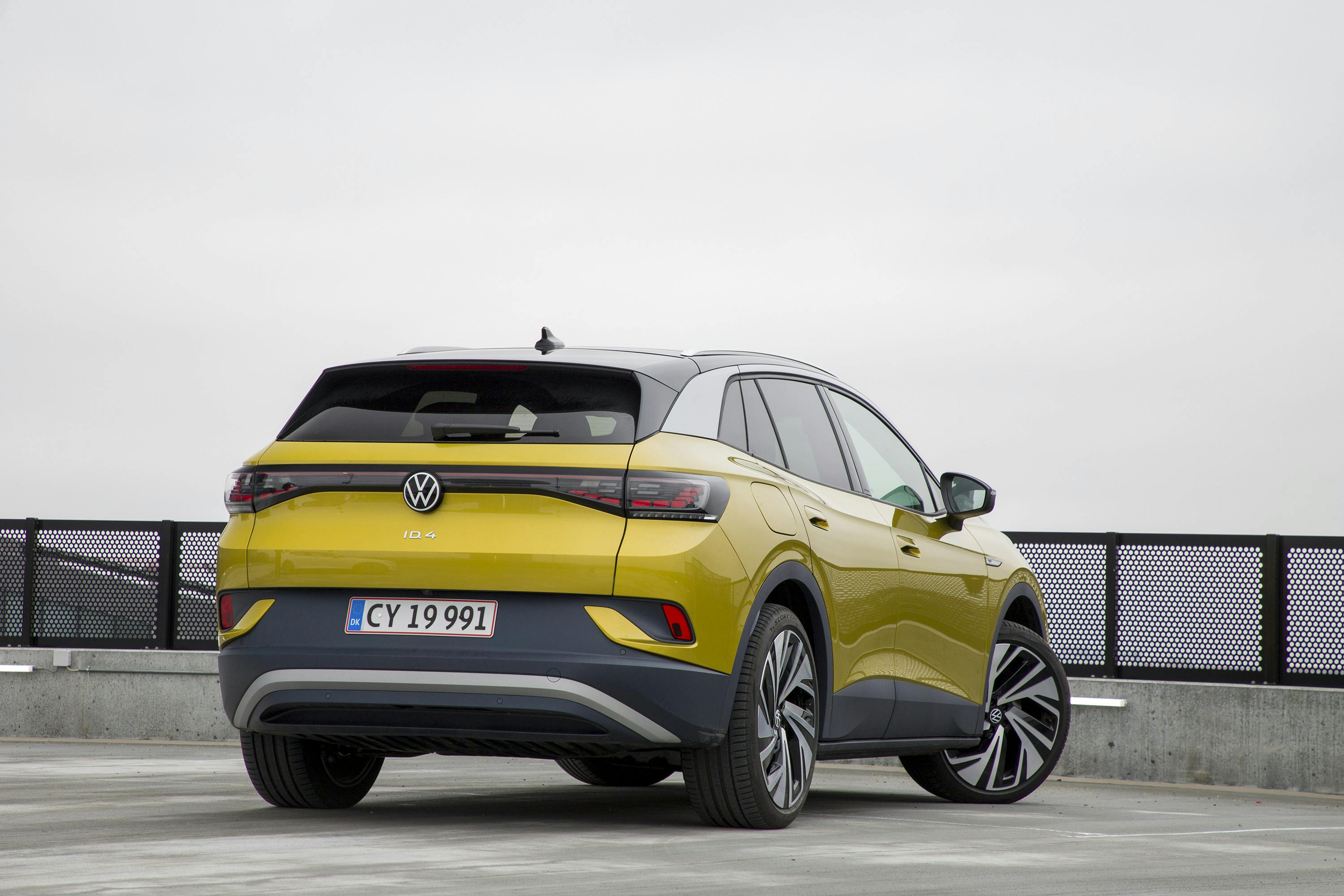 Volkswagen ID.4 skoda enyaq pris test elbil iv