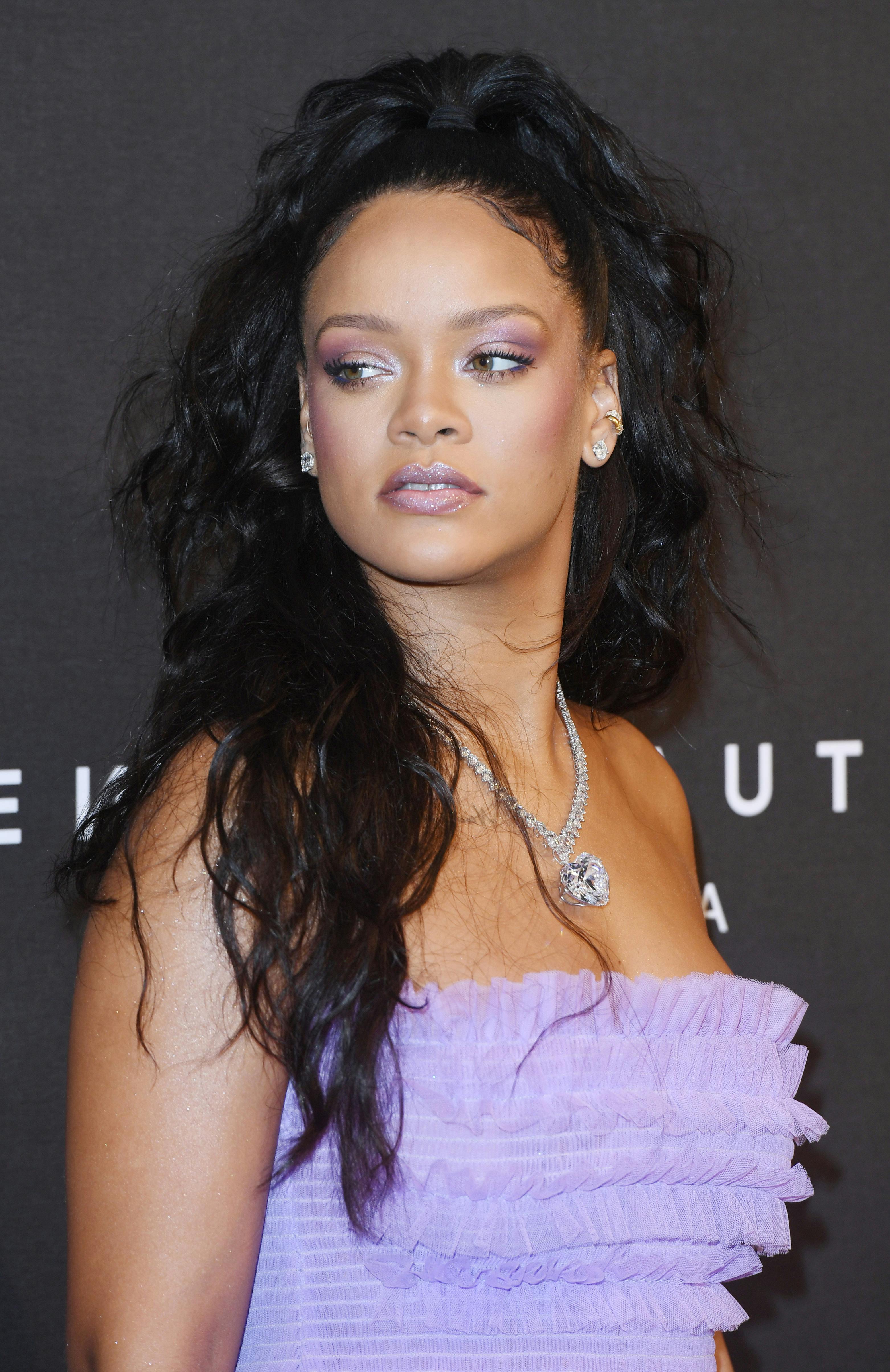 God til både hverdag og fest. Rihanna med flot frisure, som inspirerer os