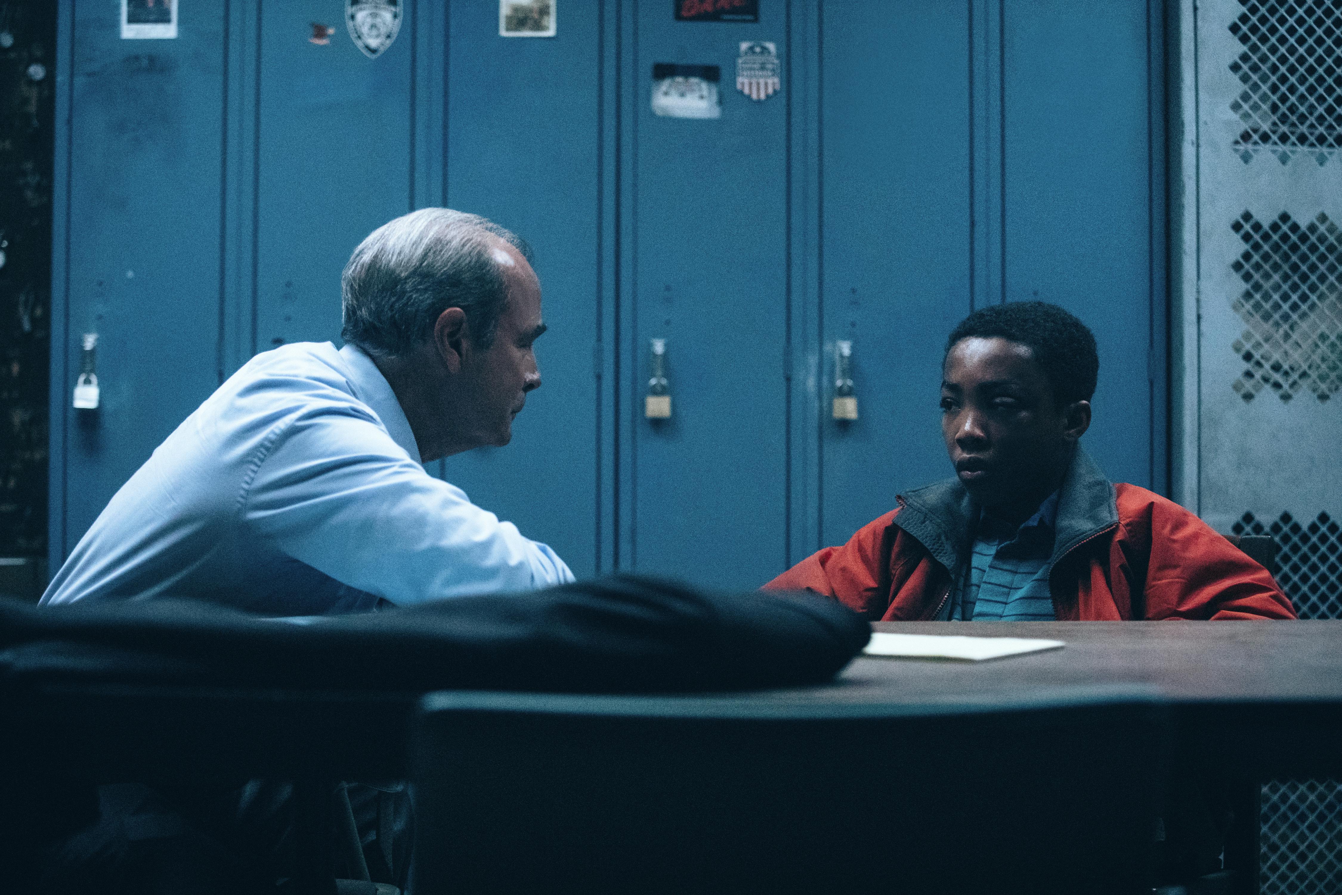 When They See Us er den sande historie om fem drenges skæbne. Netflix-serien When They See Us